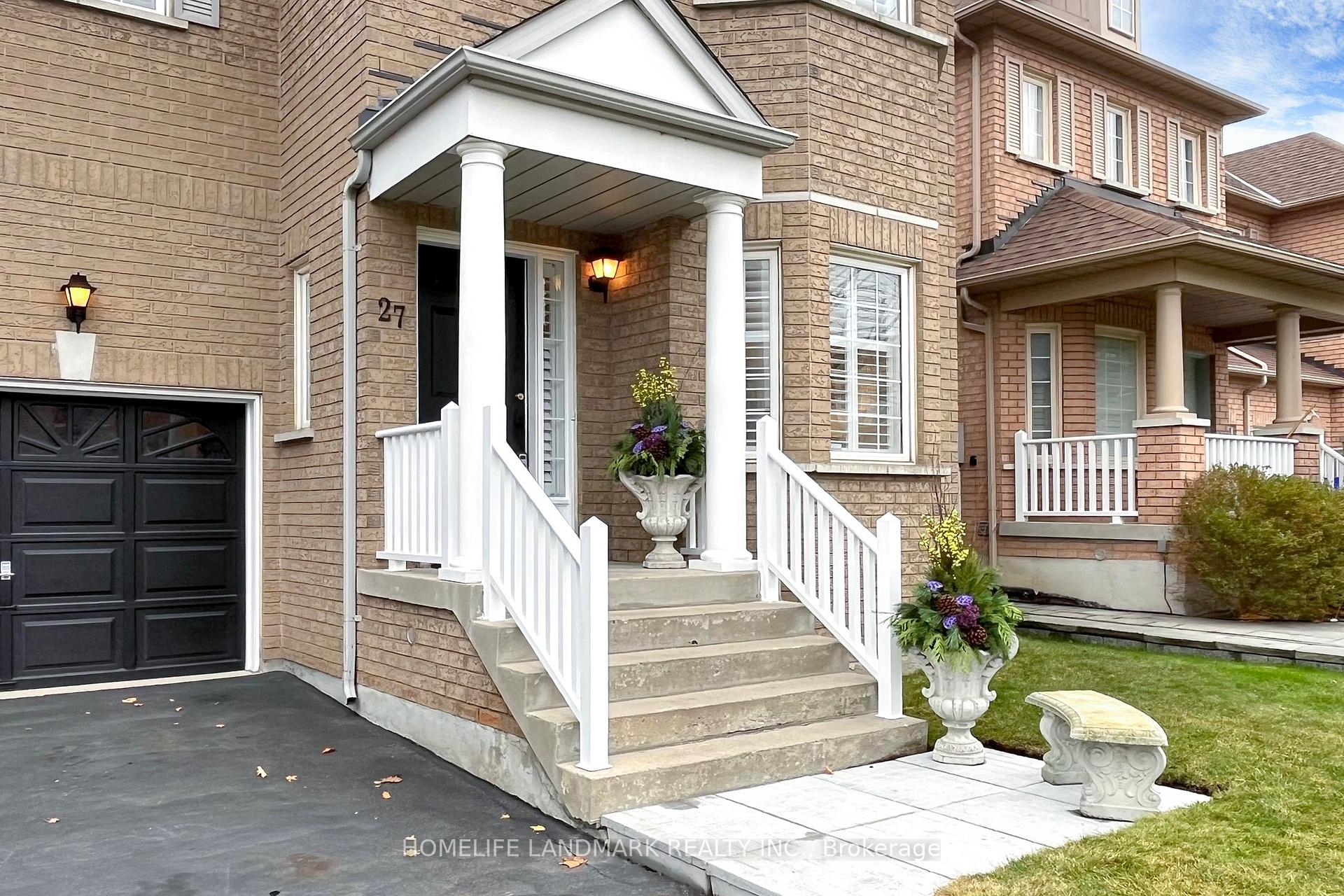 Photo 2 of 27 Navarre Street, Richmond Hill, Langstaff — HOMEH