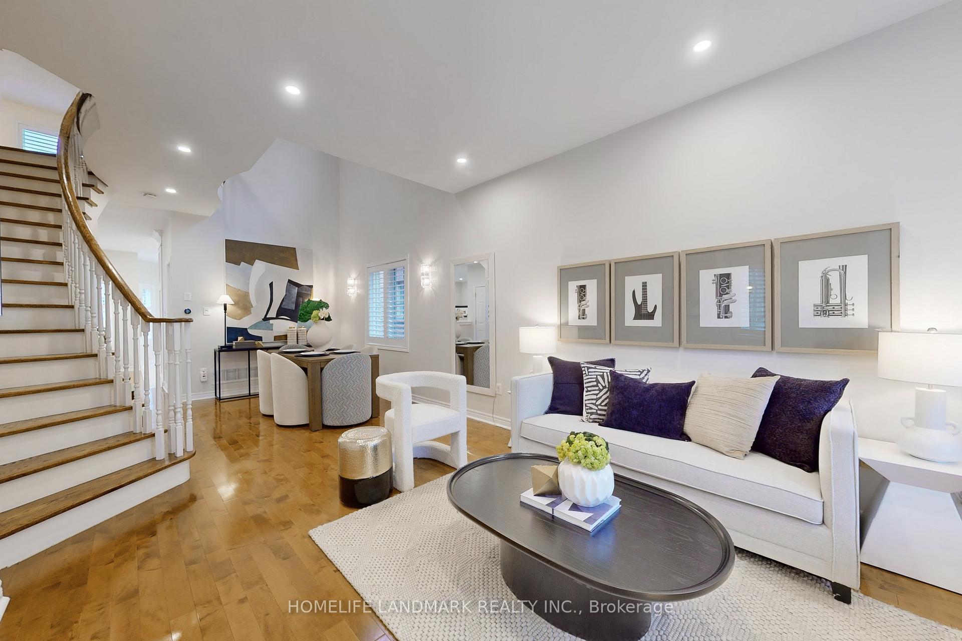 Photo 3 of 27 Navarre Street, Richmond Hill, Langstaff — HOMEH