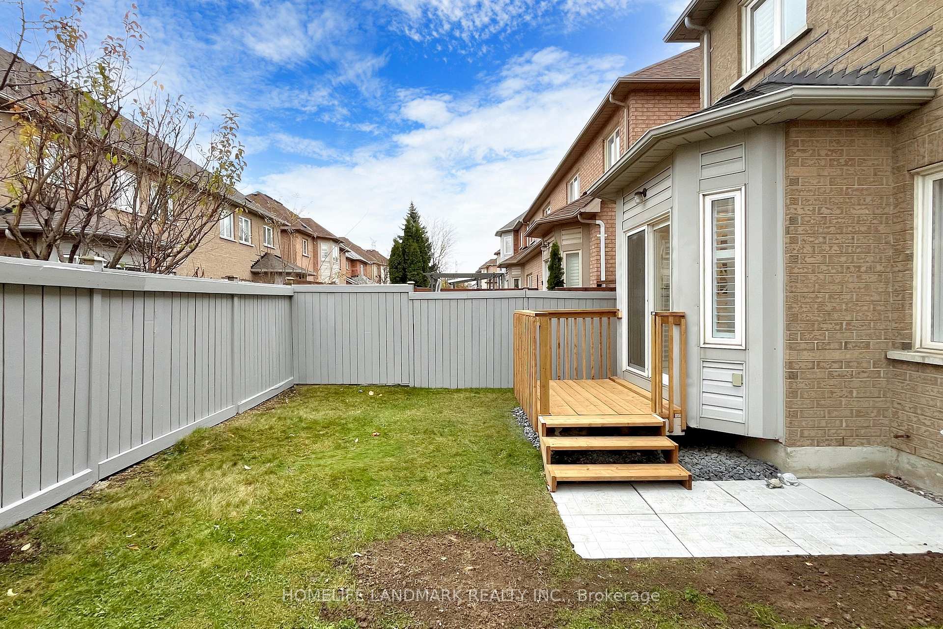 Photo 38 of 27 Navarre Street, Richmond Hill, Langstaff — HOMEH