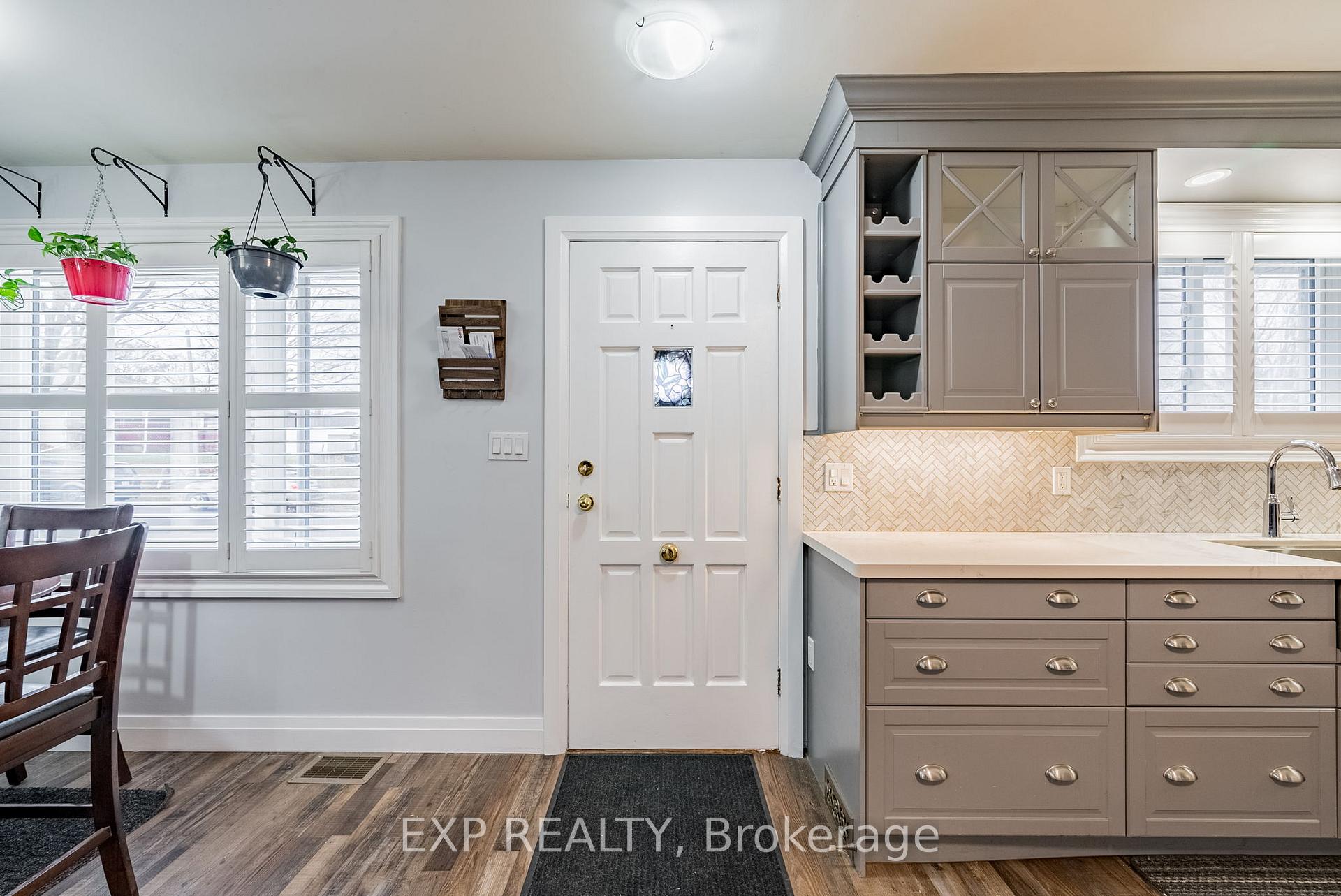 Photo 2 of 657 Lakeview Avenue, Oshawa, Lakeview — HOMEH