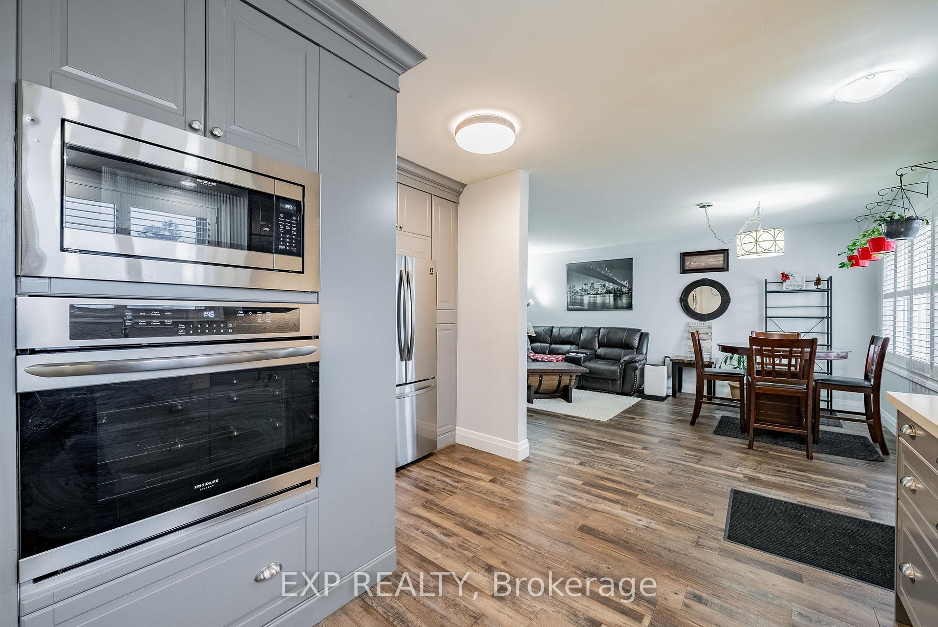 Photo 6 of 657 Lakeview Avenue, Oshawa, Lakeview — HOMEH