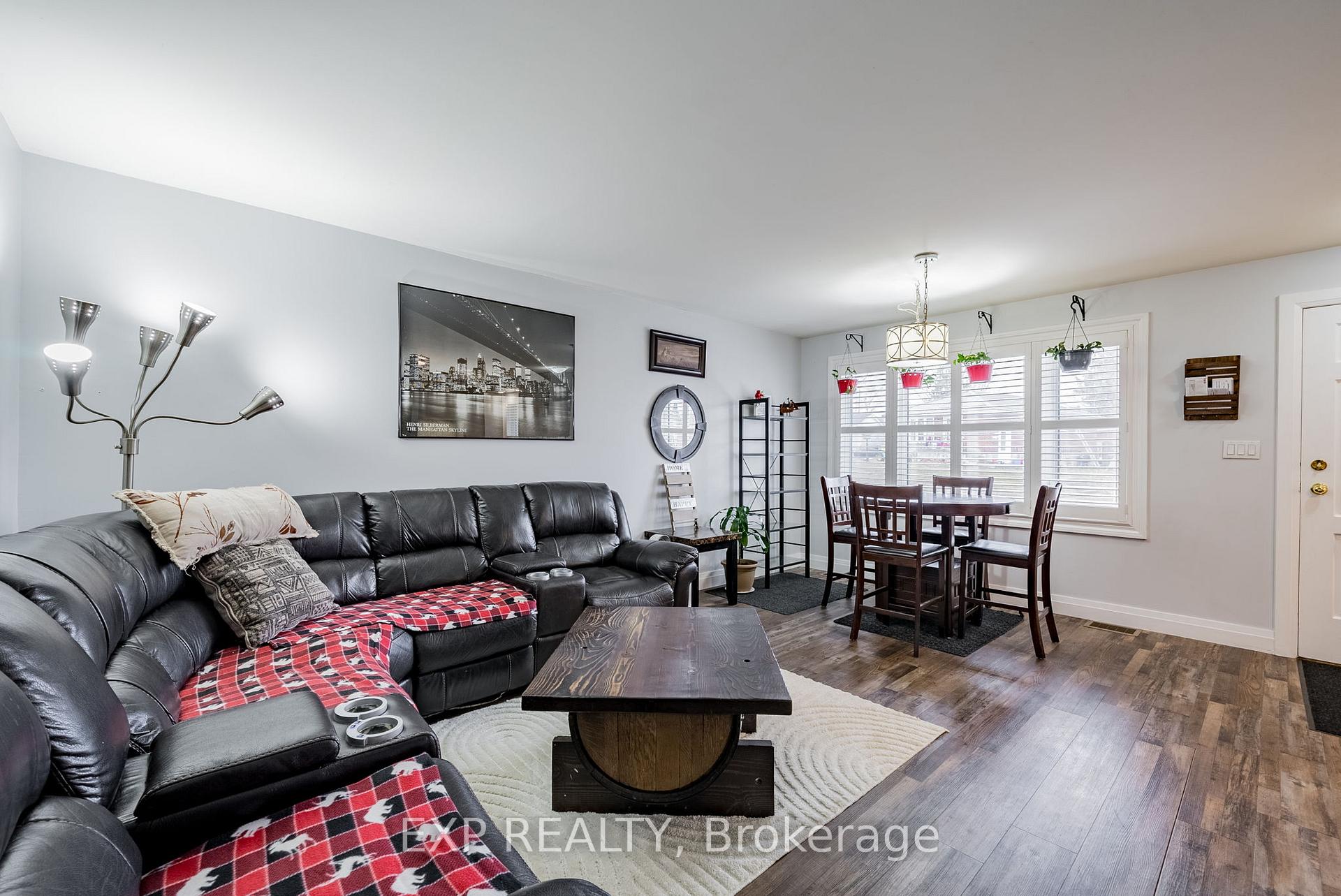 Photo 9 of 657 Lakeview Avenue, Oshawa, Lakeview — HOMEH