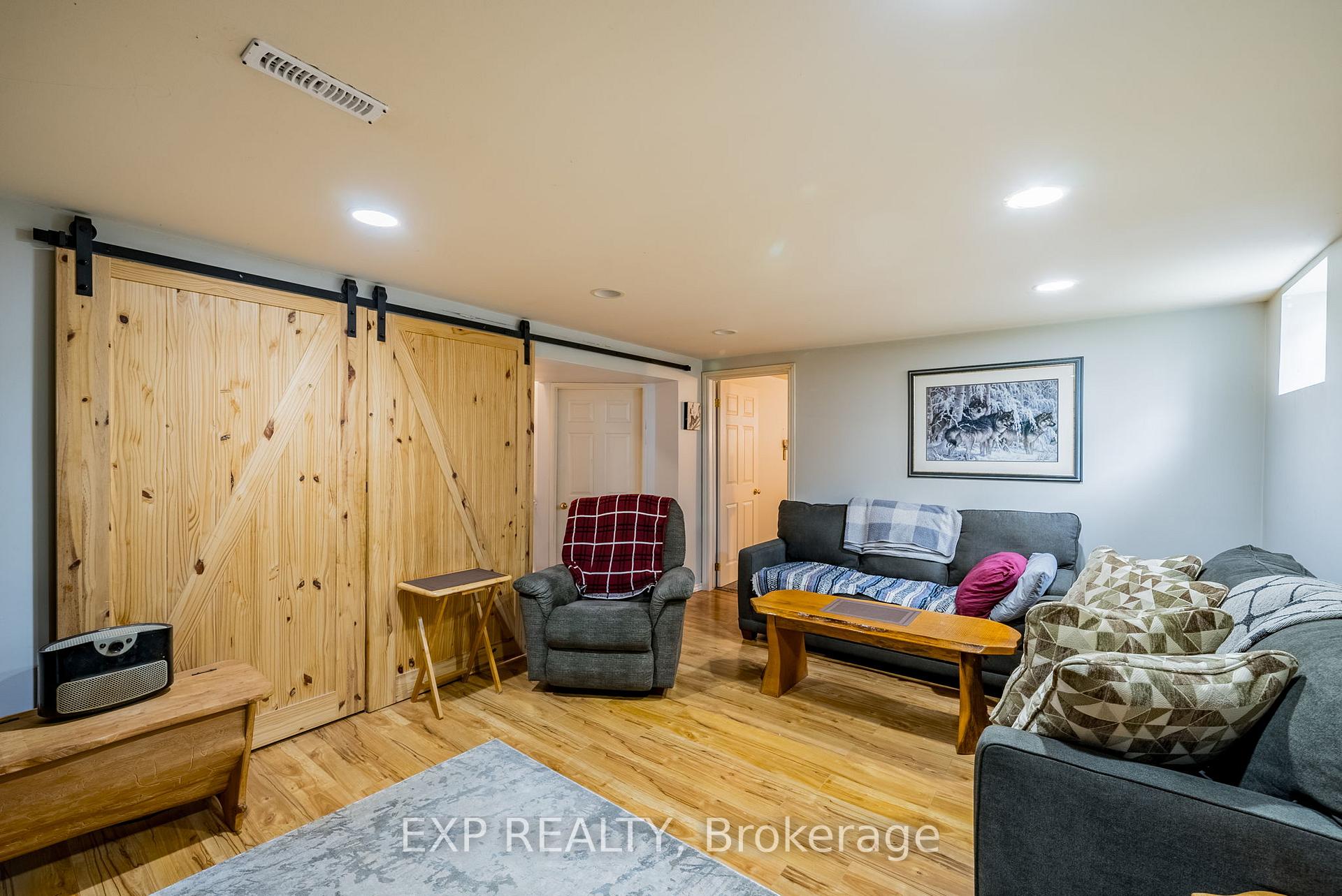 Photo 18 of 657 Lakeview Avenue, Oshawa, Lakeview — HOMEH
