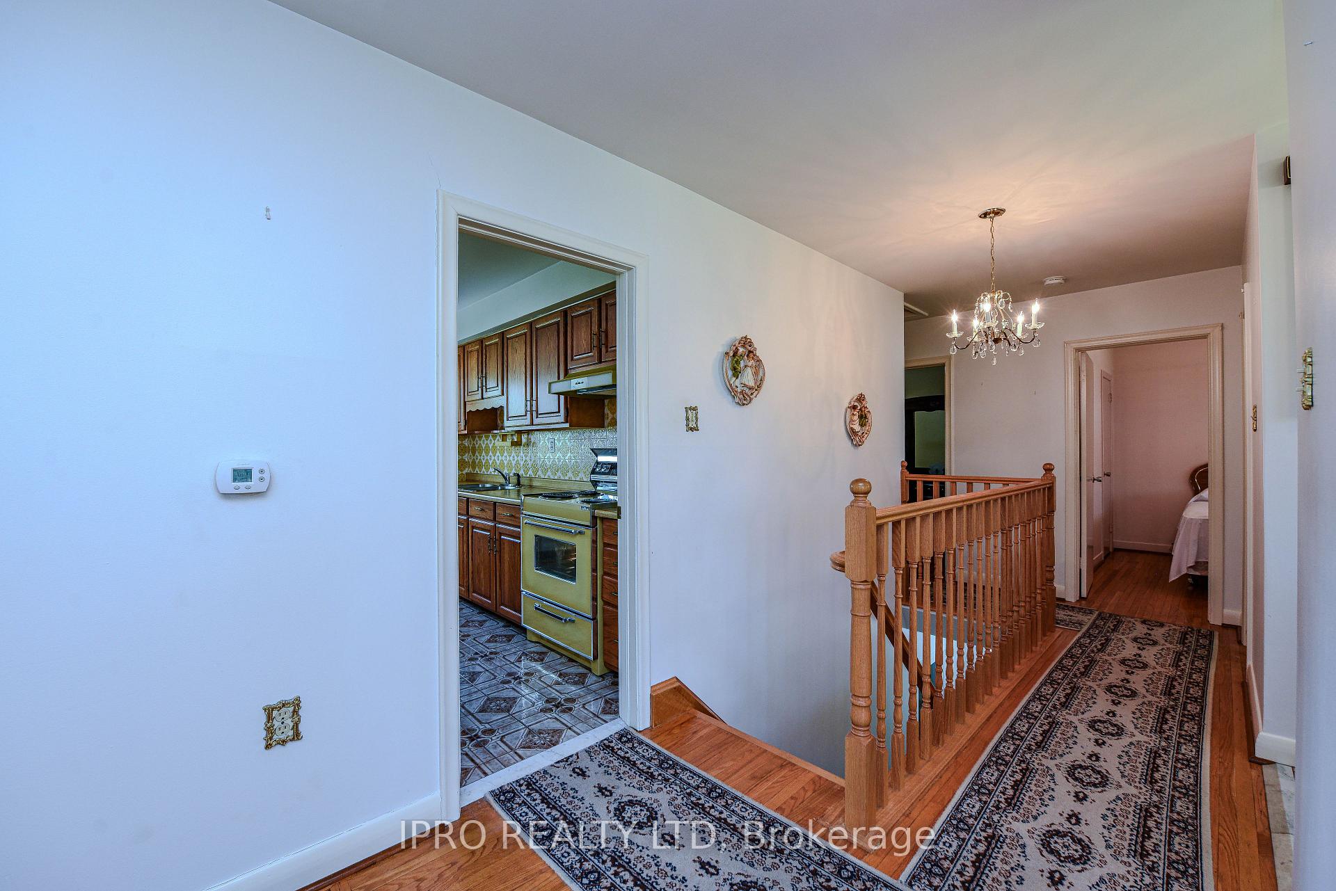 Photo 11 of 13 Morpeth Road, Brampton, Brampton East — HOMEH