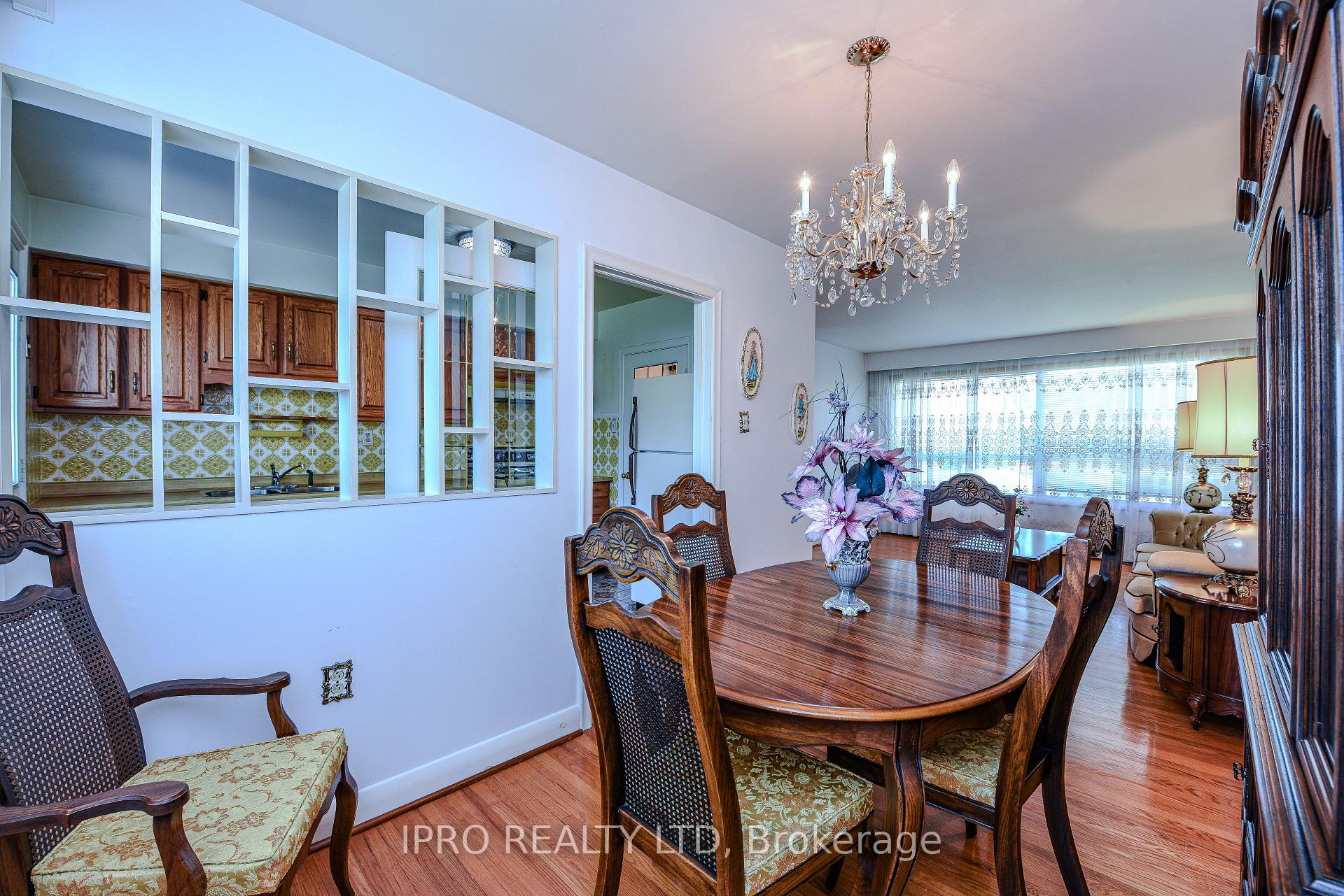 Photo 13 of 13 Morpeth Road, Brampton, Brampton East — HOMEH
