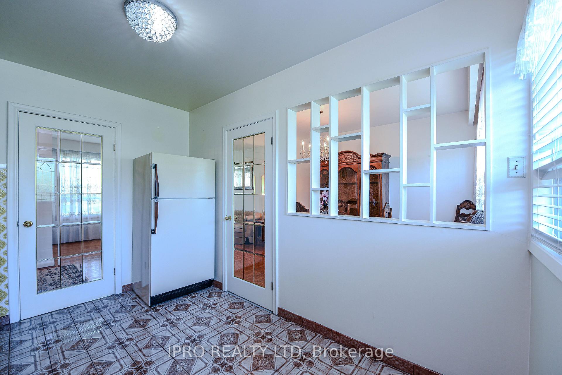 Photo 15 of 13 Morpeth Road, Brampton, Brampton East — HOMEH