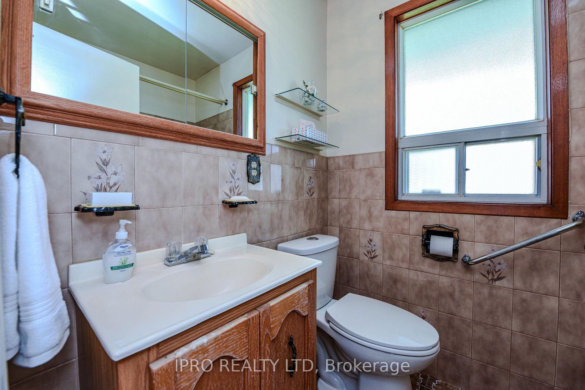 Photo 20 of 13 Morpeth Road, Brampton, Brampton East — HOMEH