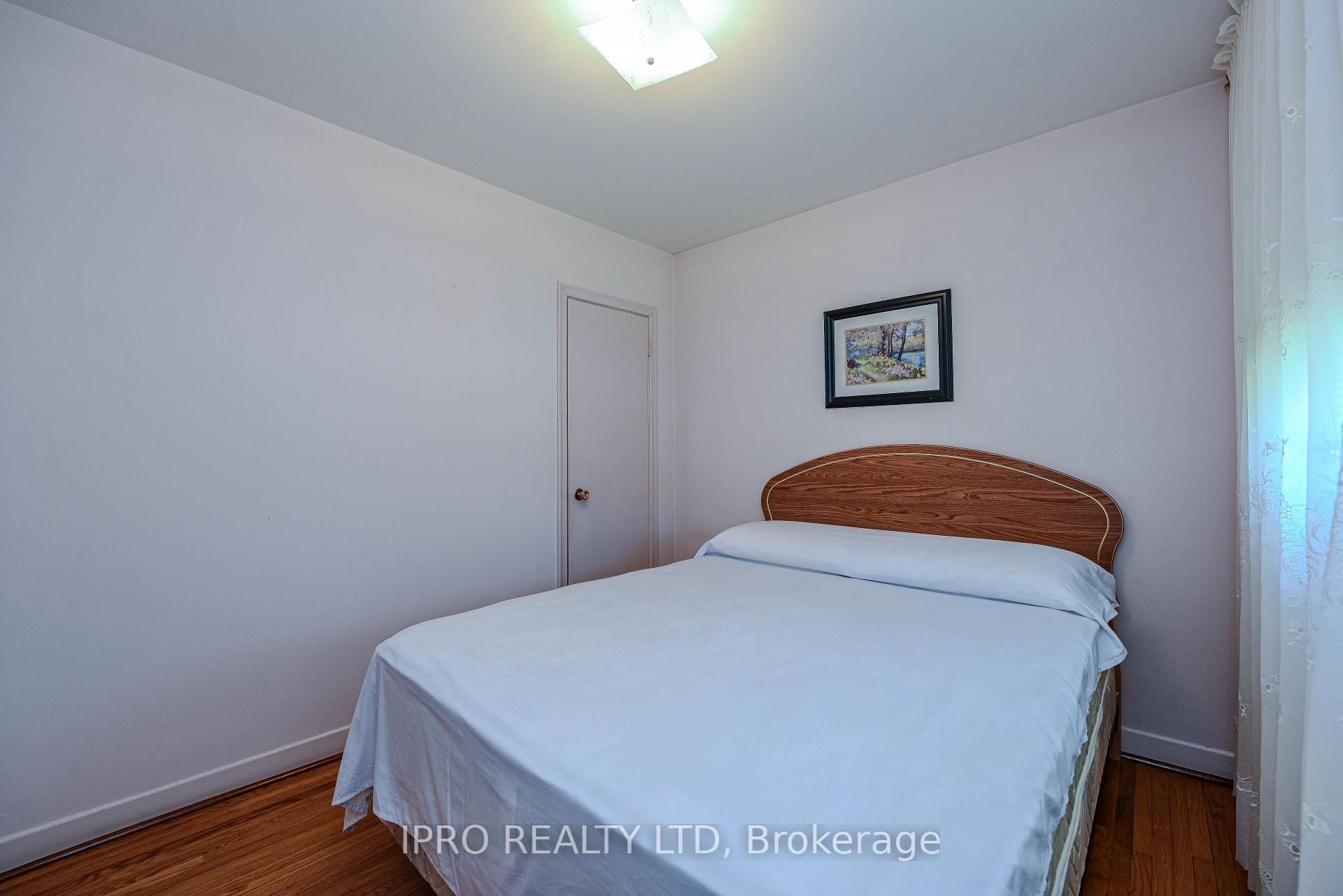Photo 24 of 13 Morpeth Road, Brampton, Brampton East — HOMEH