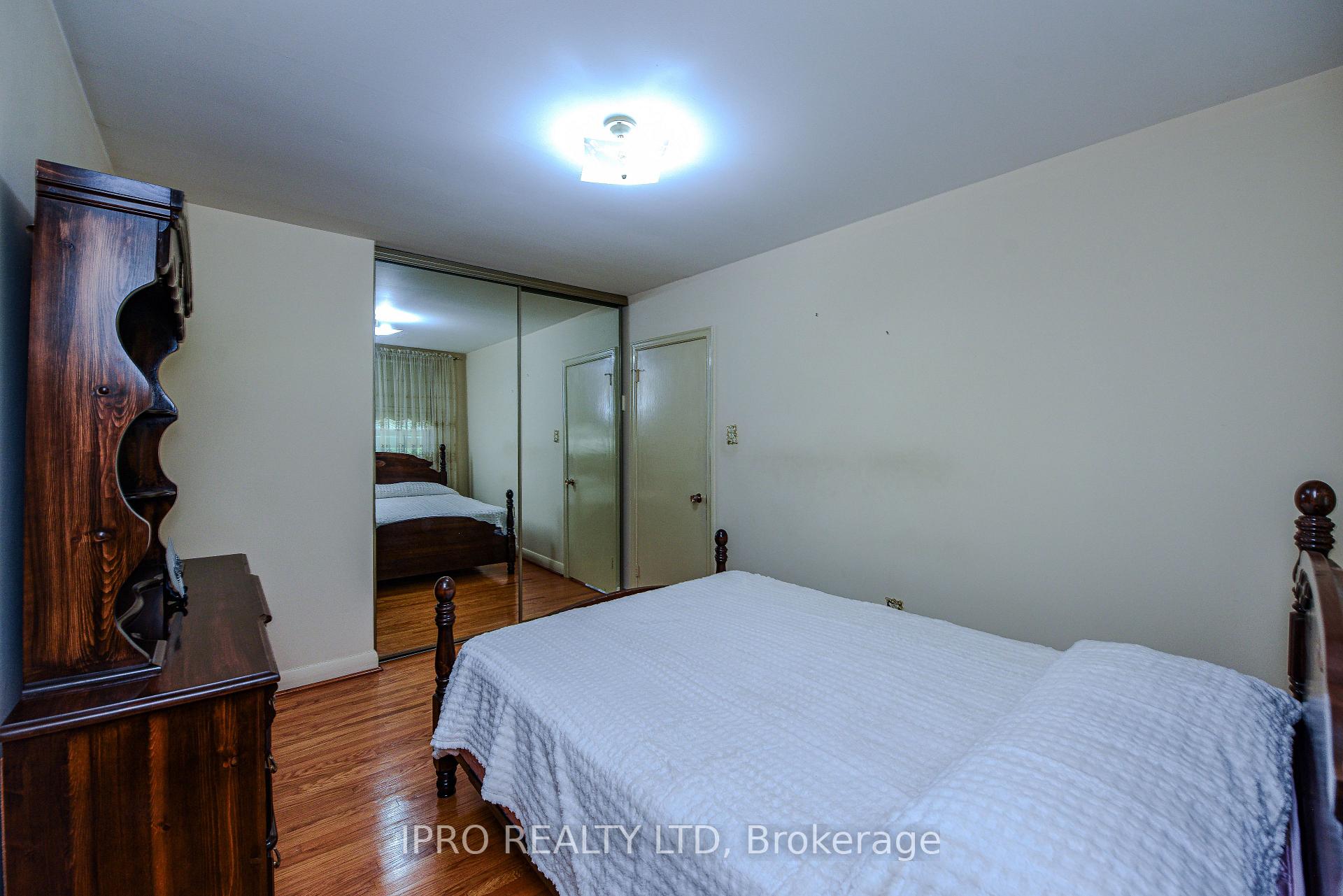 Photo 28 of 13 Morpeth Road, Brampton, Brampton East — HOMEH