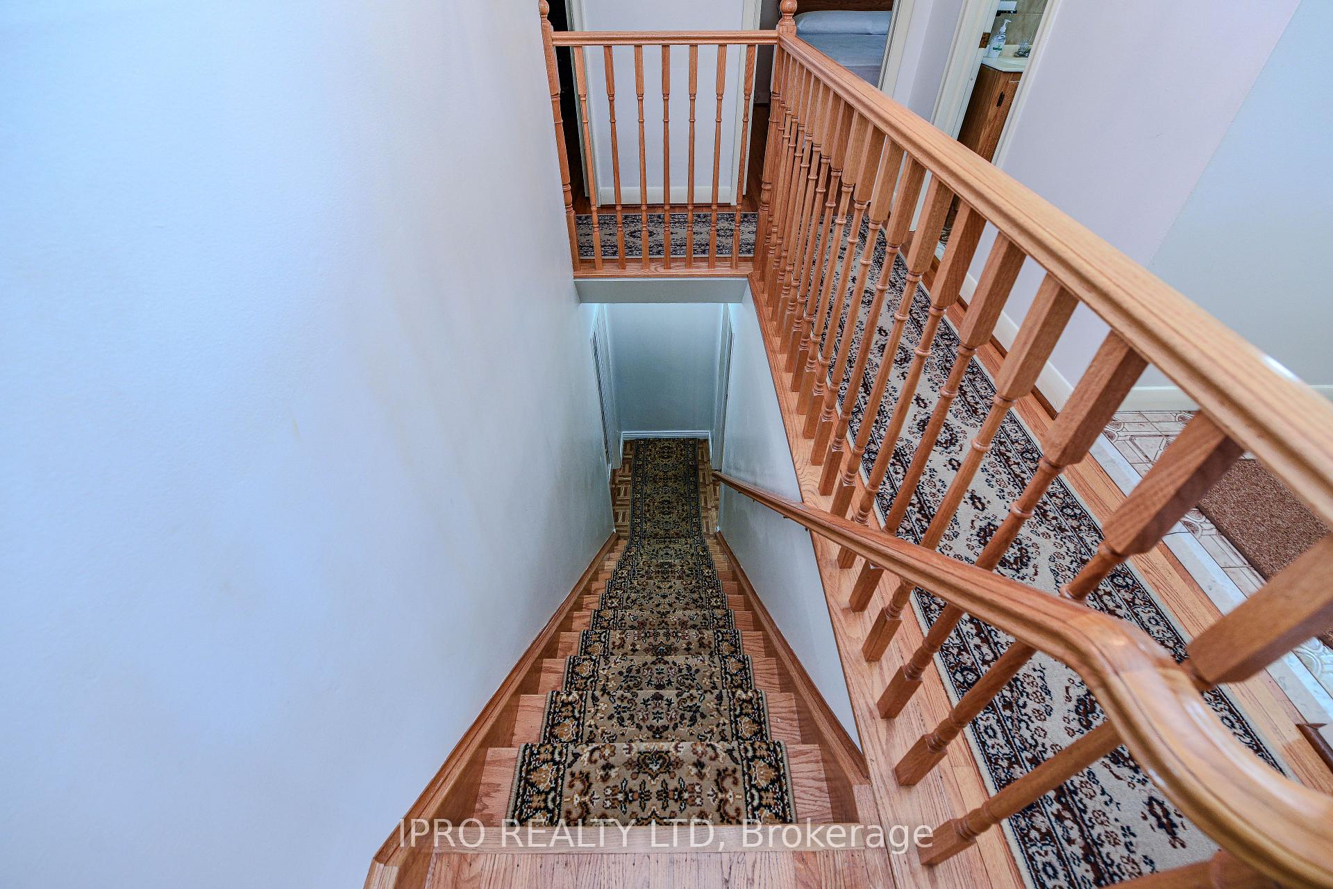 Photo 31 of 13 Morpeth Road, Brampton, Brampton East — HOMEH