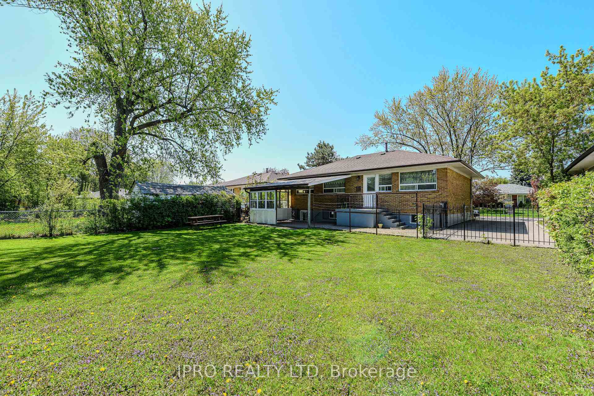 Photo 48 of 13 Morpeth Road, Brampton, Brampton East — HOMEH