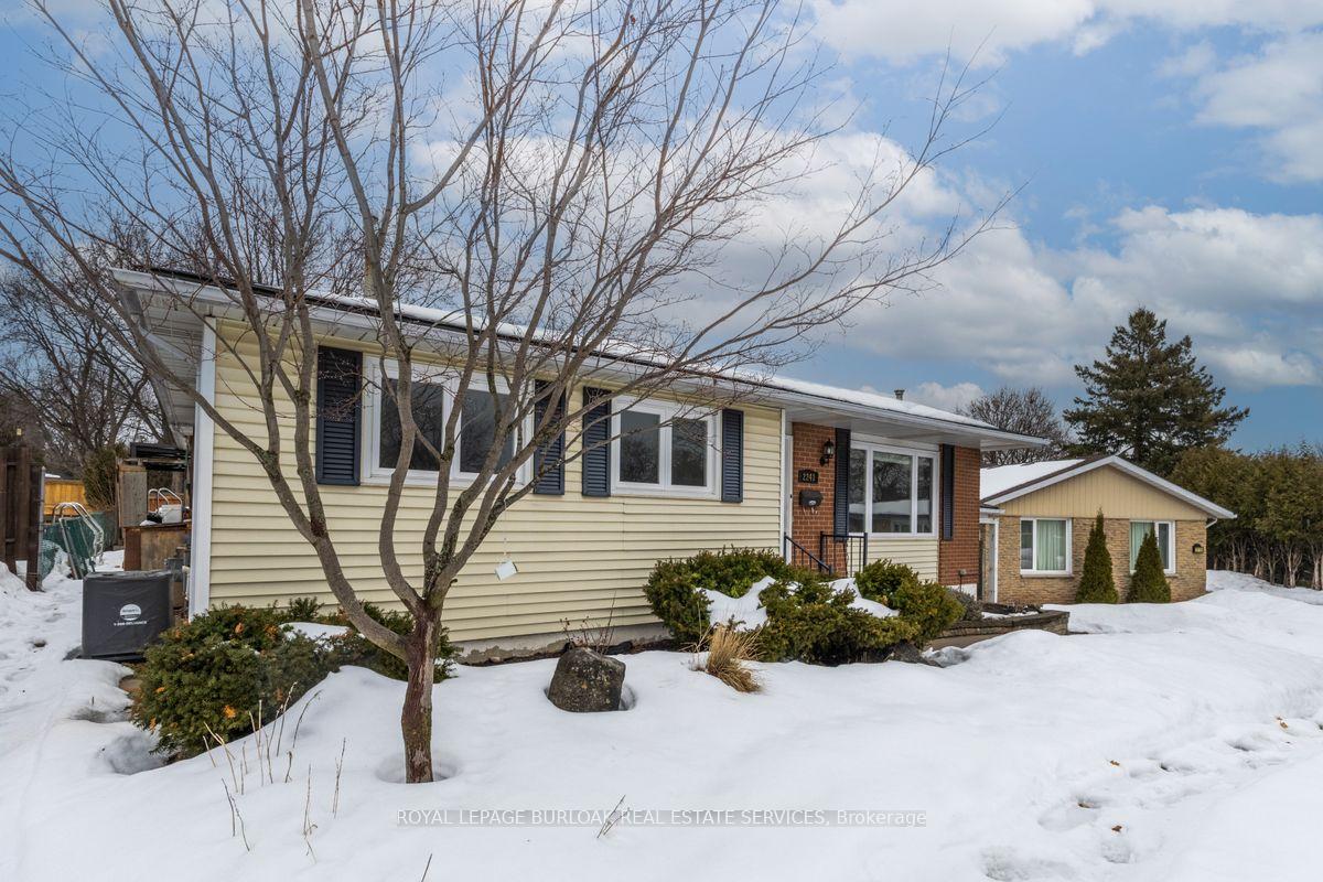 Front of 2241 Melanie Court