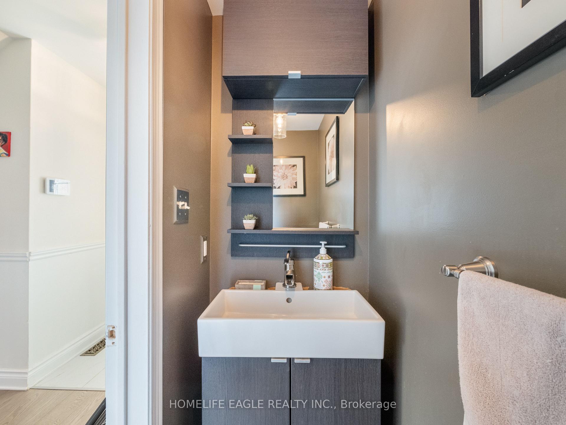 Photo 11 of 39 Walkview Crescent, Richmond Hill, Oak Ridges — HOMEH