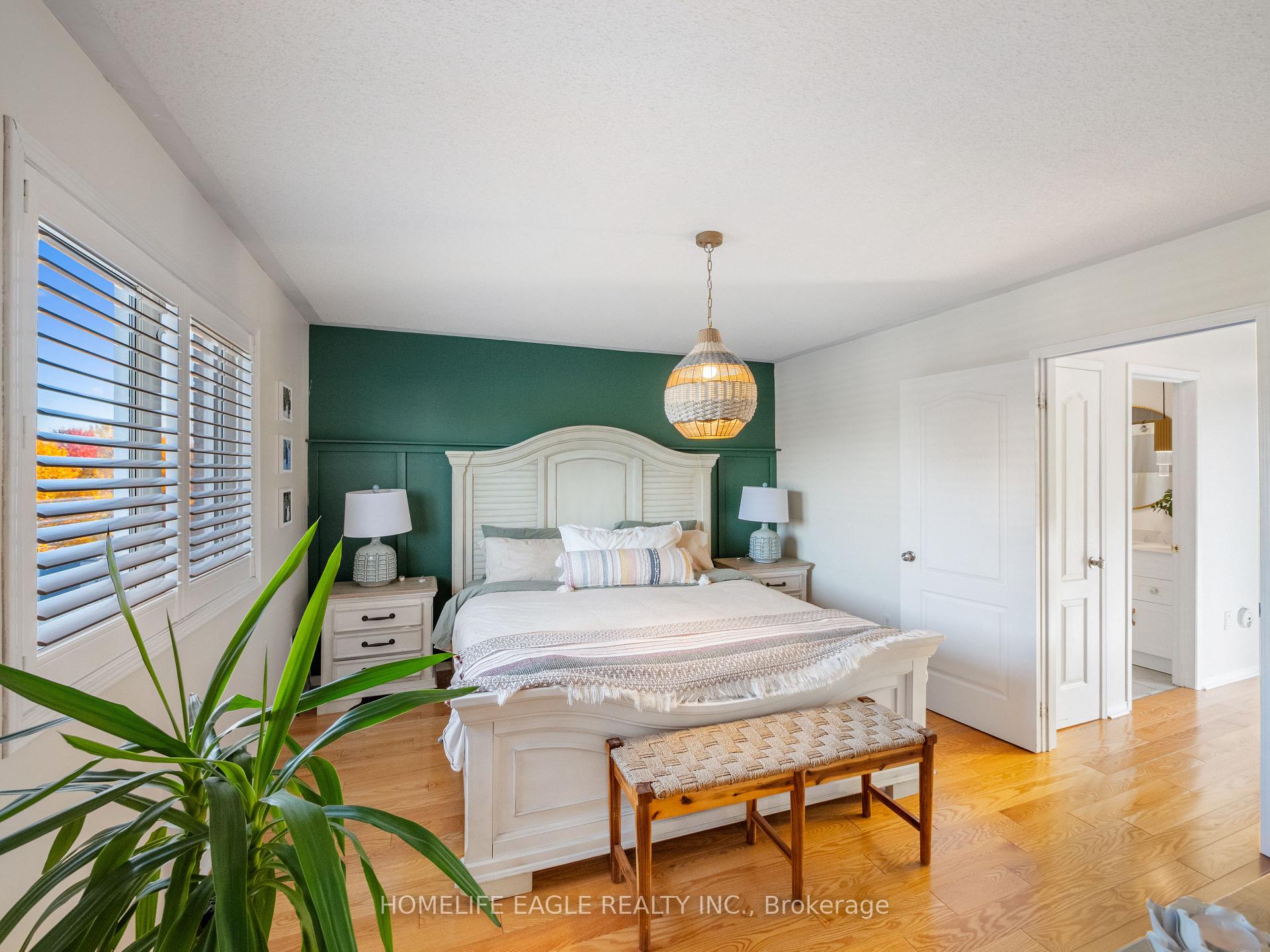 Photo 12 of 39 Walkview Crescent, Richmond Hill, Oak Ridges — HOMEH