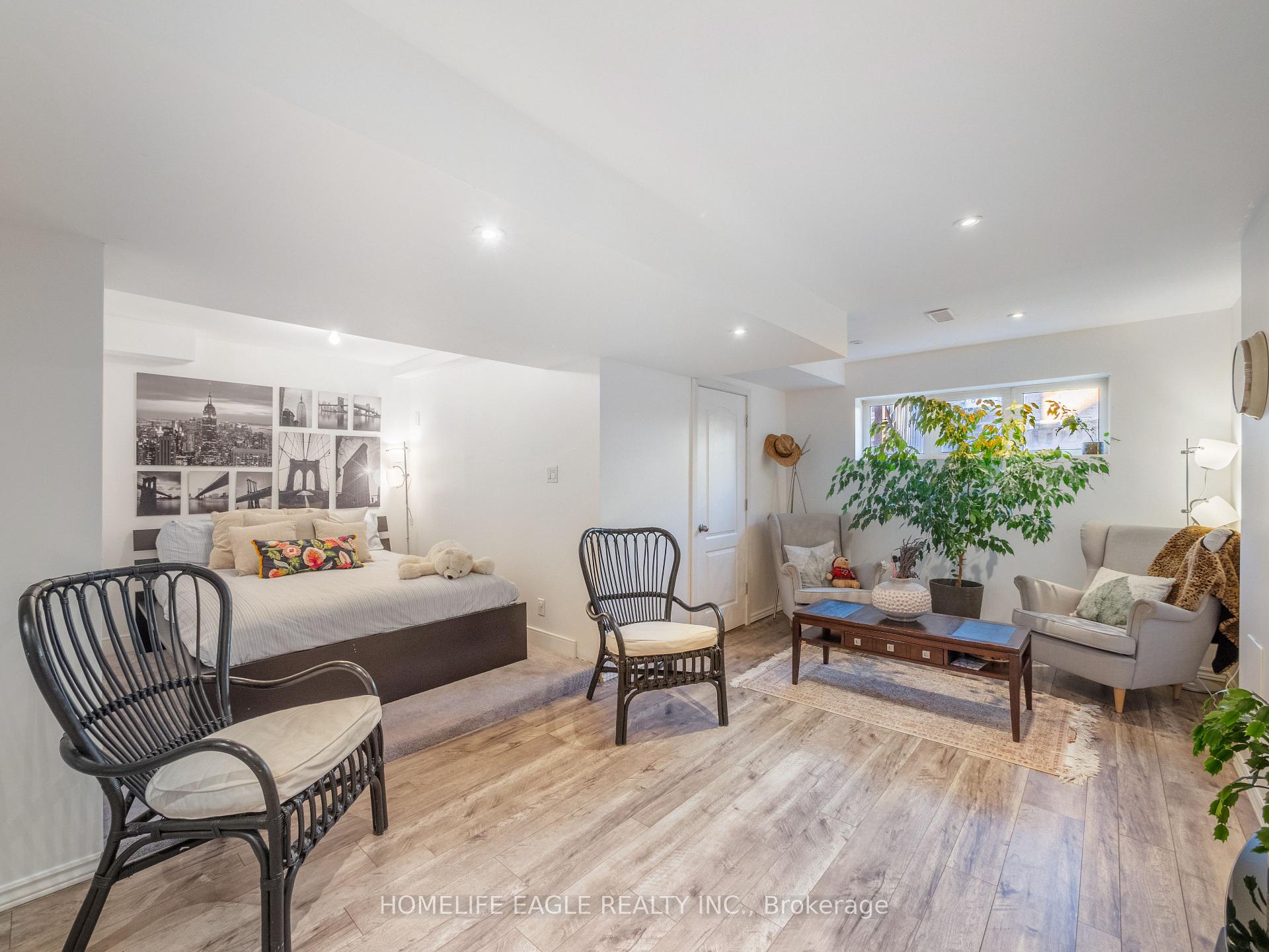 Photo 17 of 39 Walkview Crescent, Richmond Hill, Oak Ridges — HOMEH