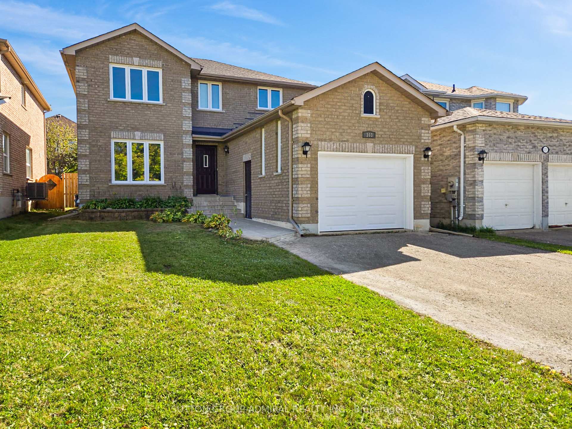 Photo 2 of 103 Country Lane, Barrie, Painswick South — HOMEH