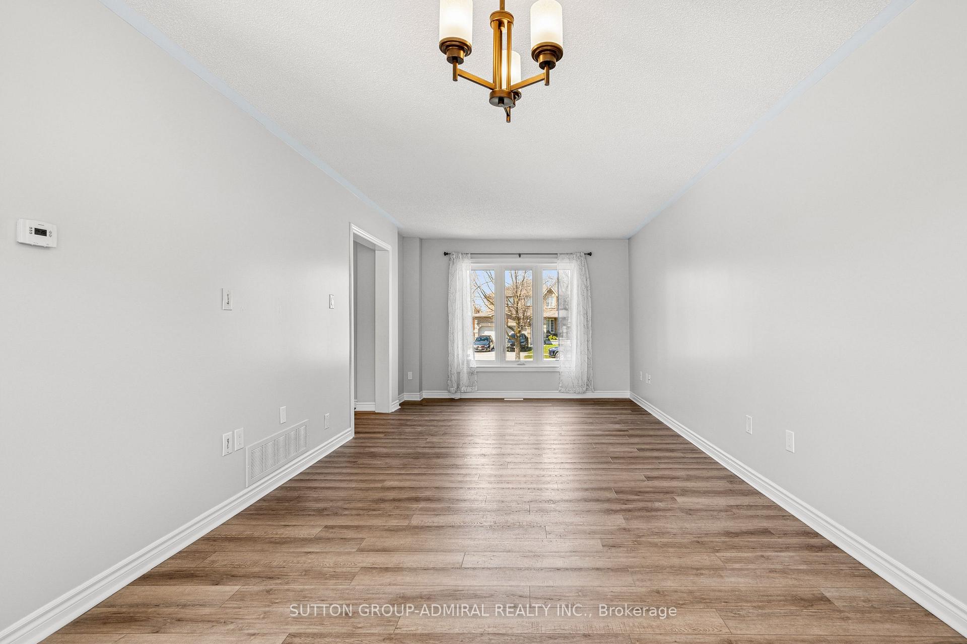 Photo 9 of 103 Country Lane, Barrie, Painswick South — HOMEH