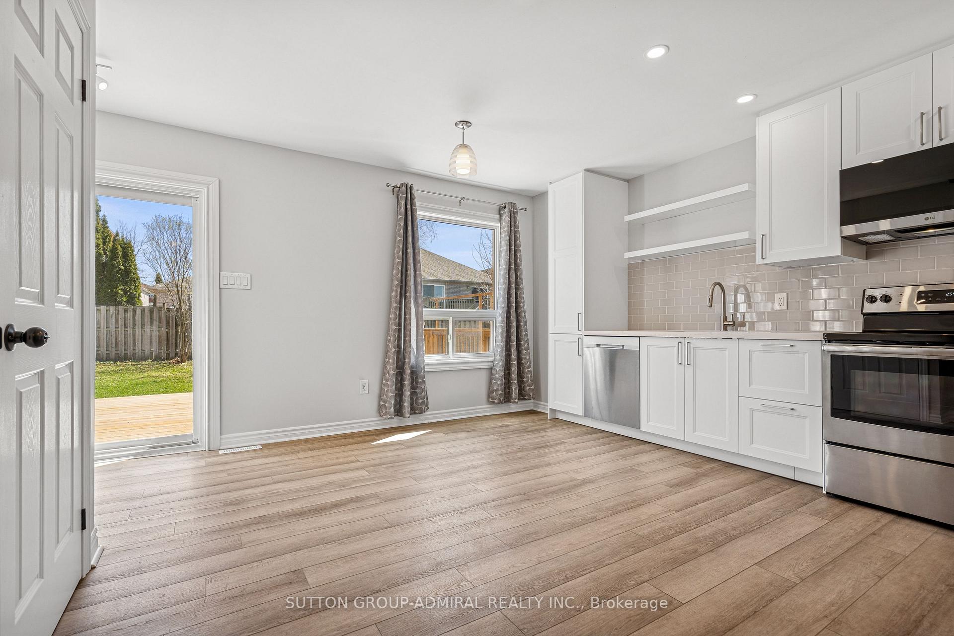 Photo 10 of 103 Country Lane, Barrie, Painswick South — HOMEH