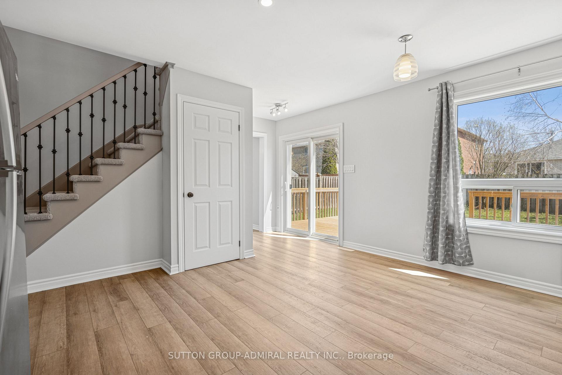 Photo 13 of 103 Country Lane, Barrie, Painswick South — HOMEH
