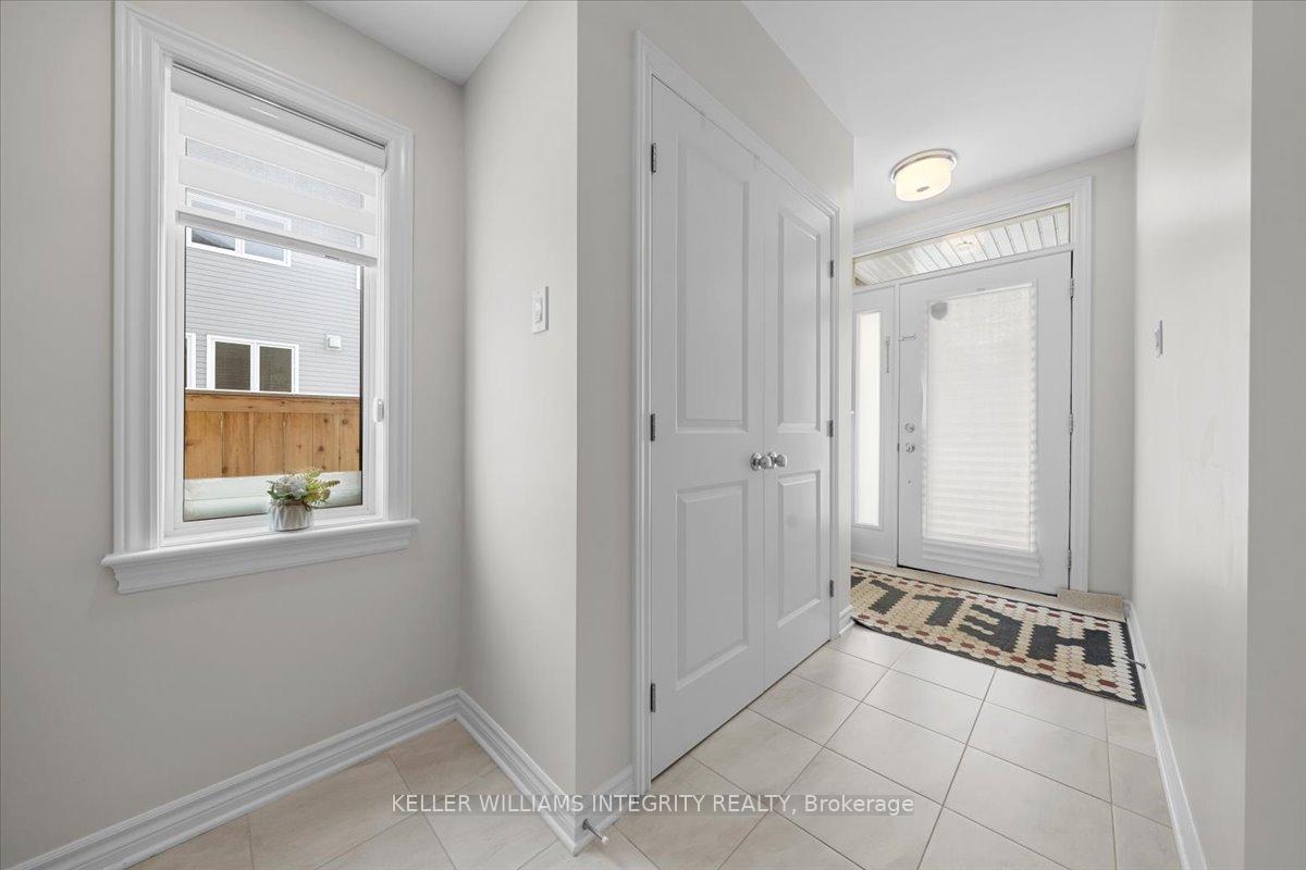 Photo 2 of 510 Sonmarg Crescent, Ottawa, Barrhaven - Half Moon Bay — HOMEH