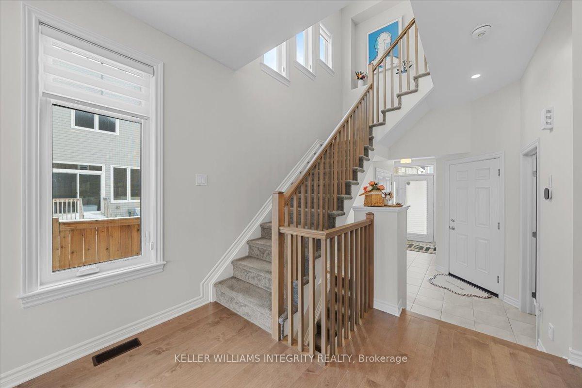 Photo 6 of 510 Sonmarg Crescent, Ottawa, Barrhaven - Half Moon Bay — HOMEH