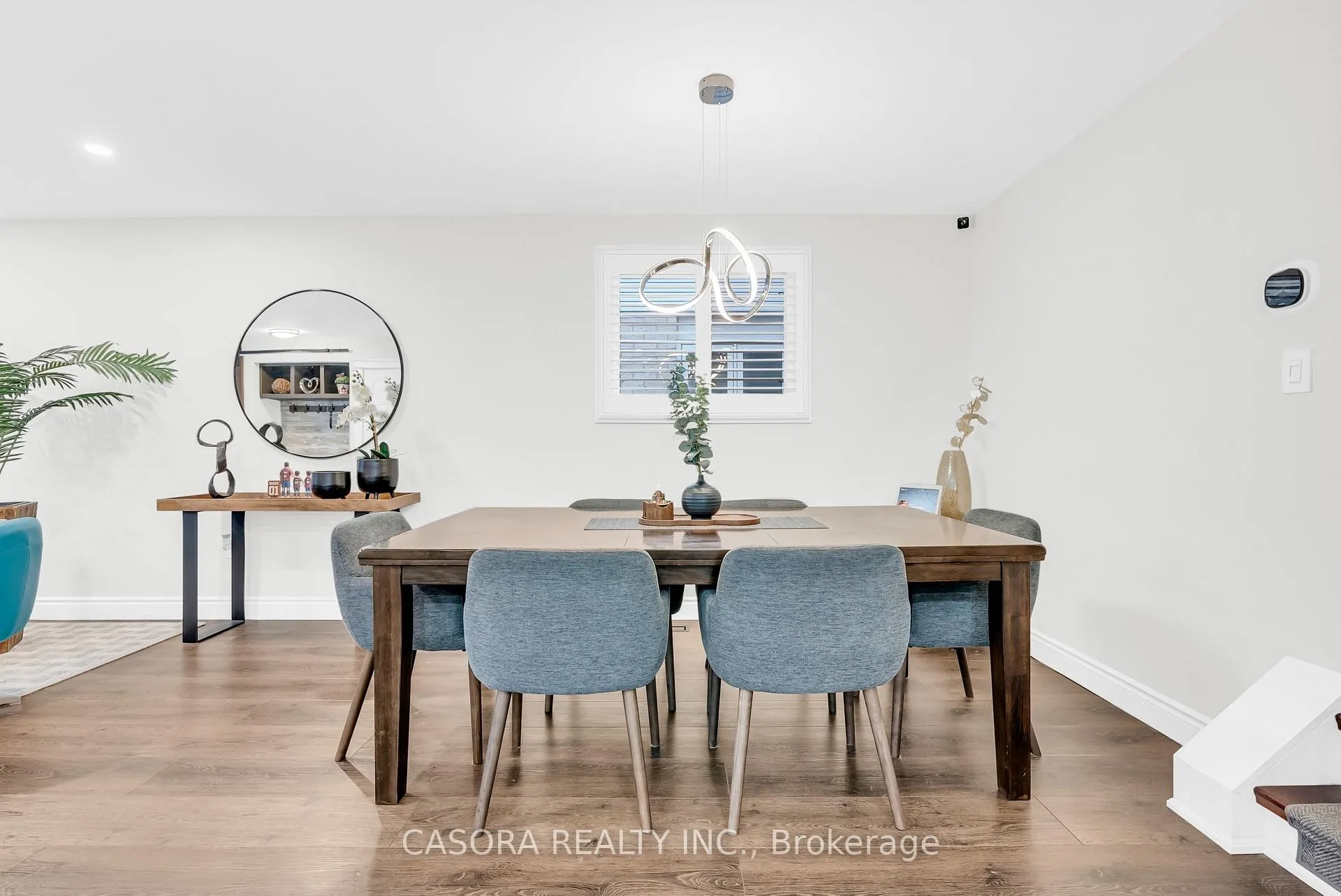 Photo 13 of 42 Sutton Court, Hamilton, Stoney Creek Mountain — HOMEH