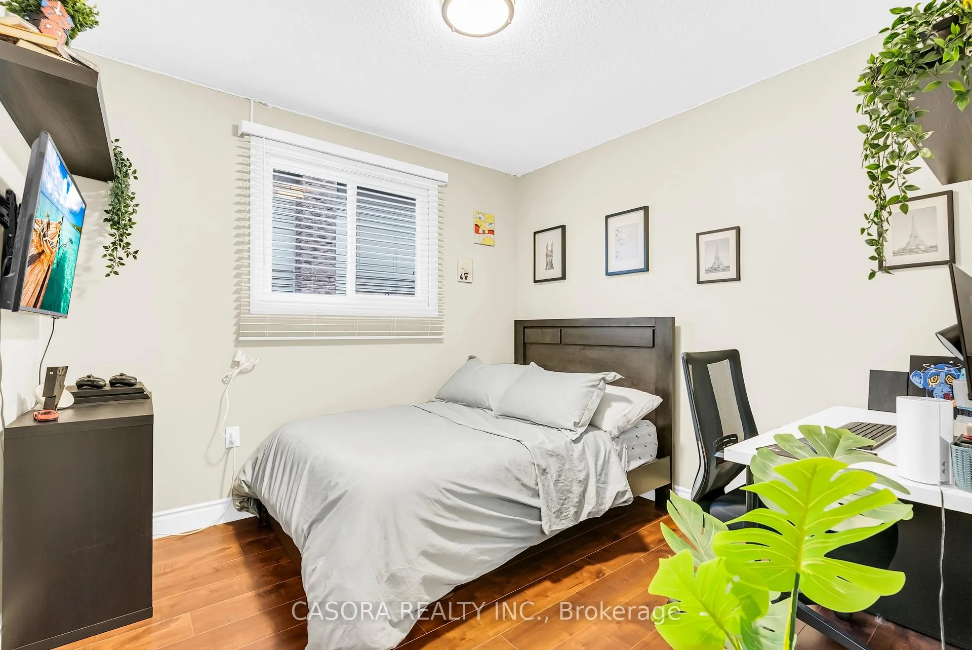 Photo 21 of 42 Sutton Court, Hamilton, Stoney Creek Mountain — HOMEH