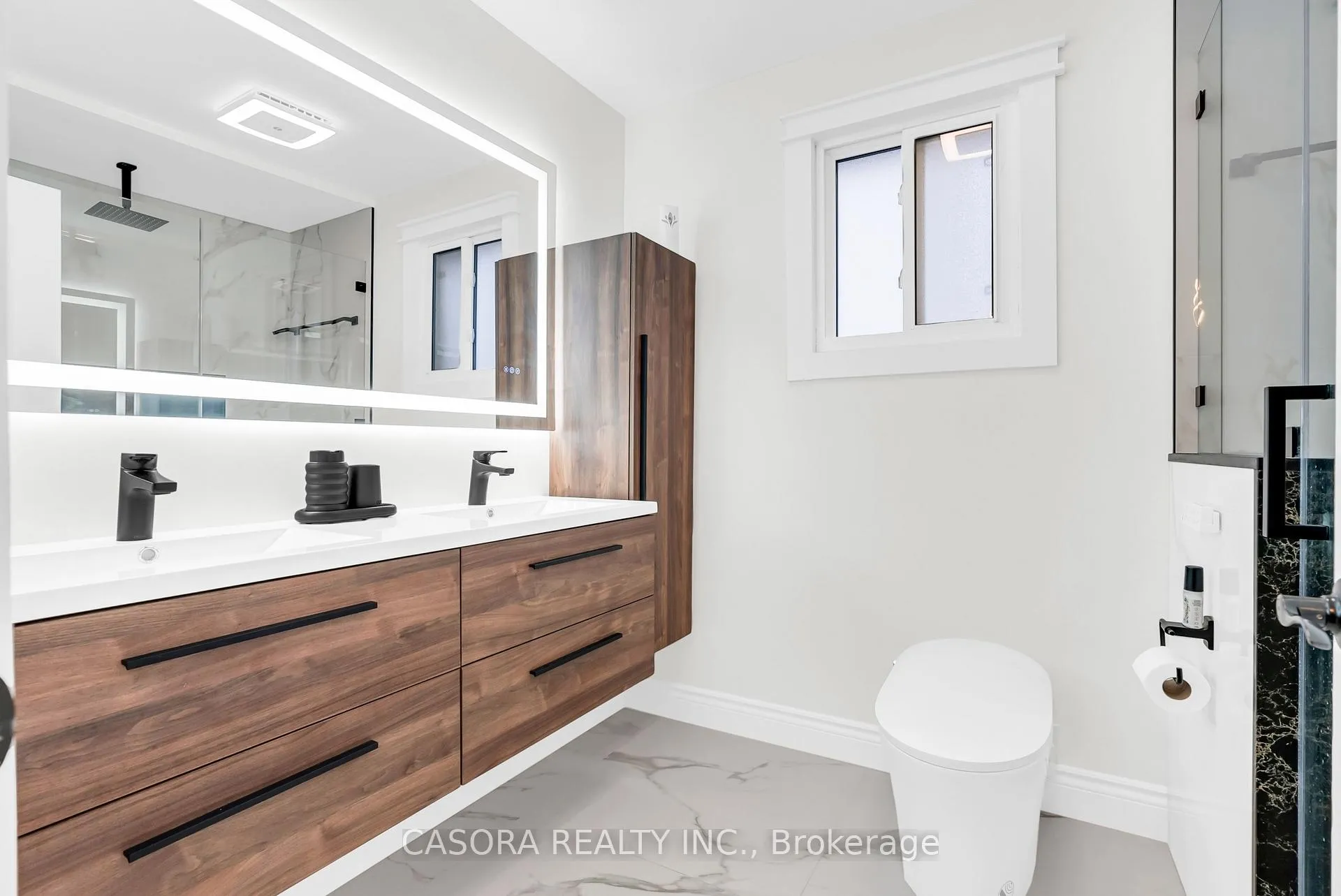 Photo 22 of 42 Sutton Court, Hamilton, Stoney Creek Mountain — HOMEH