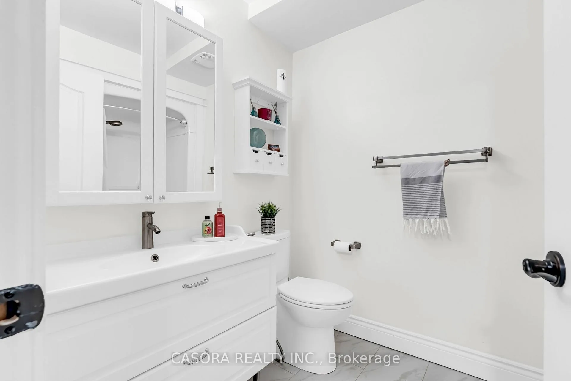 Photo 30 of 42 Sutton Court, Hamilton, Stoney Creek Mountain — HOMEH