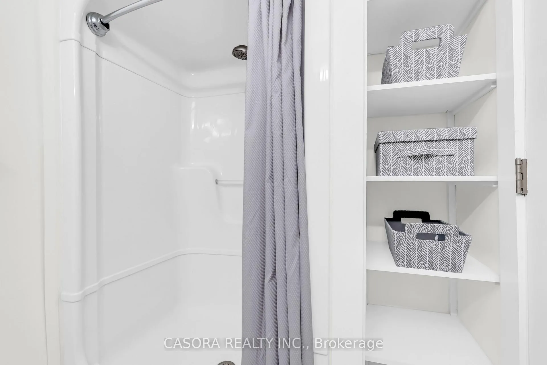 Photo 31 of 42 Sutton Court, Hamilton, Stoney Creek Mountain — HOMEH