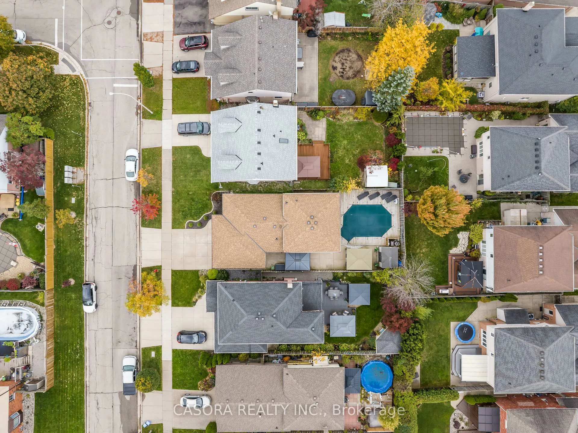 Photo 42 of 42 Sutton Court, Hamilton, Stoney Creek Mountain — HOMEH