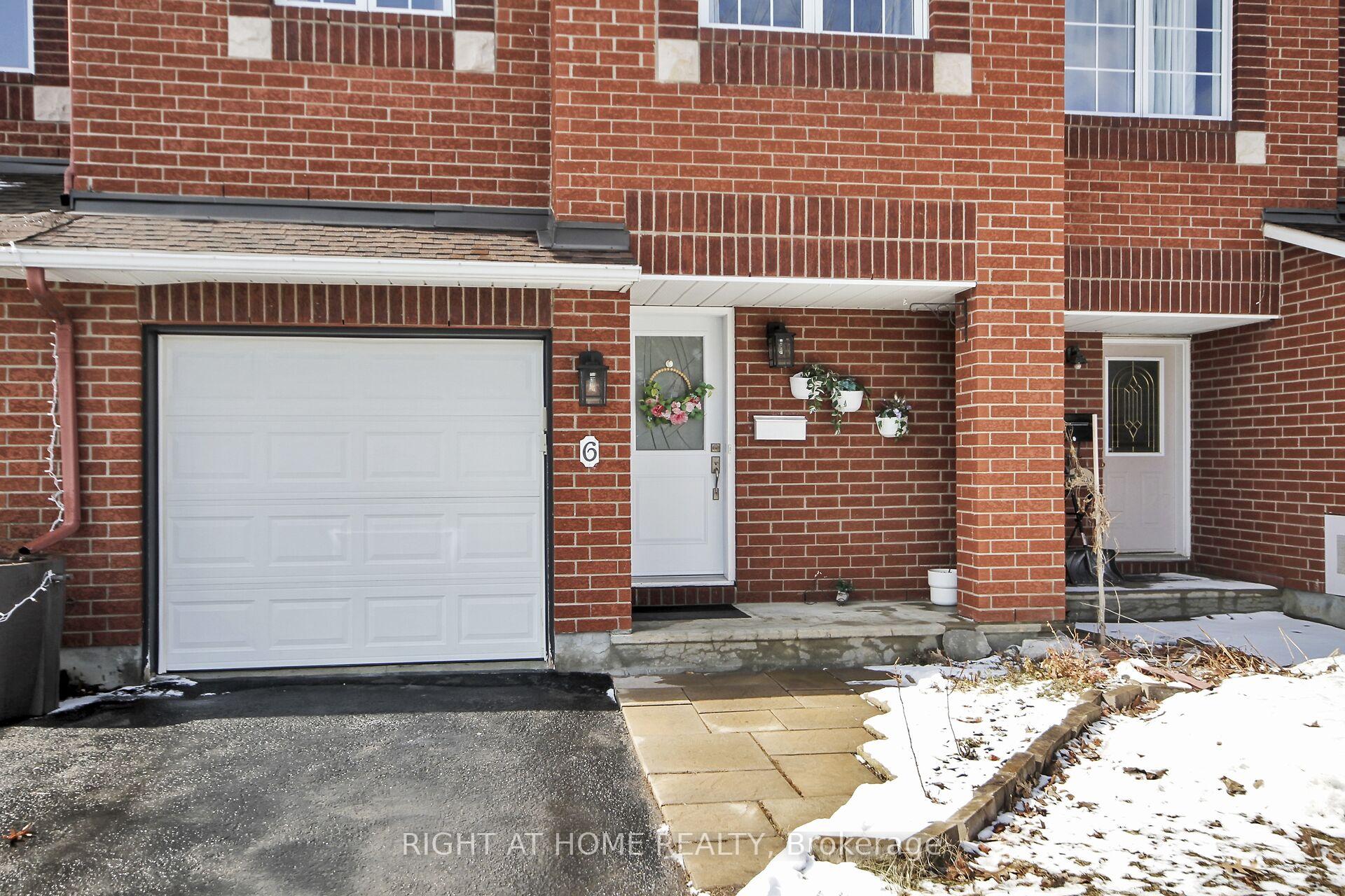 Photo 3 of 6 Watts Street, Ottawa, Barrhaven - Longfields — HOMEH
