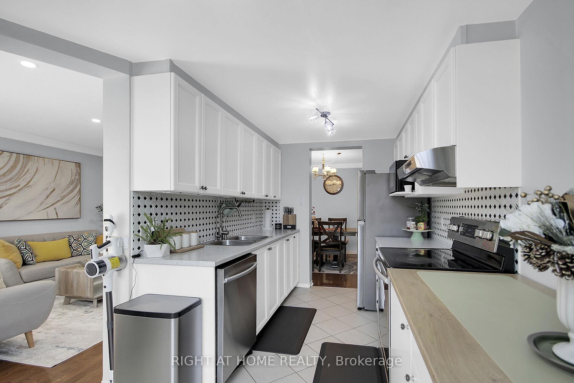Photo 17 of 6 Watts Street, Ottawa, Barrhaven - Longfields — HOMEH