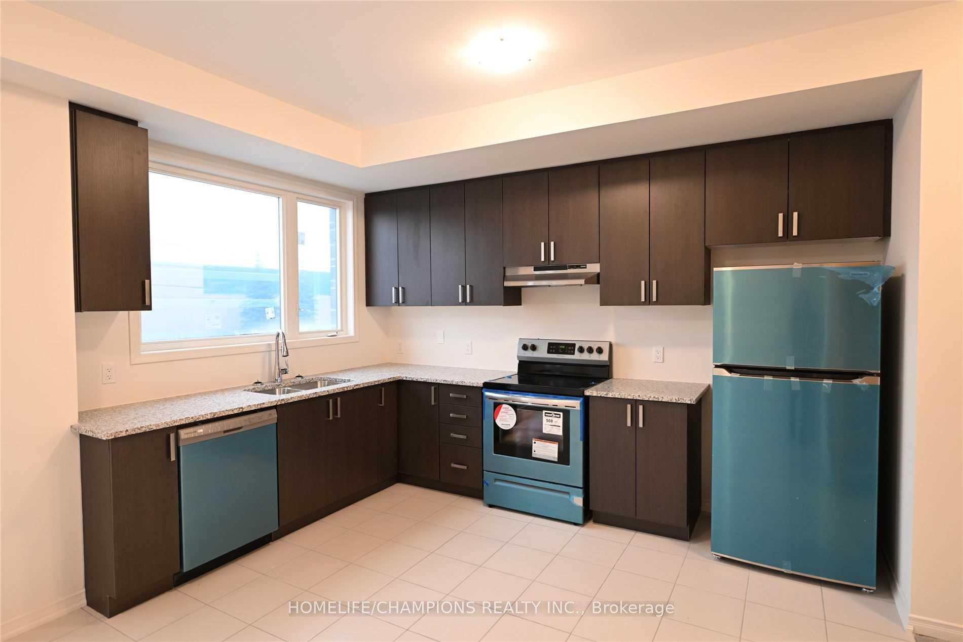 Photo 3 of 1435 Coral Springs Path, Oshawa, Taunton — HOMEH