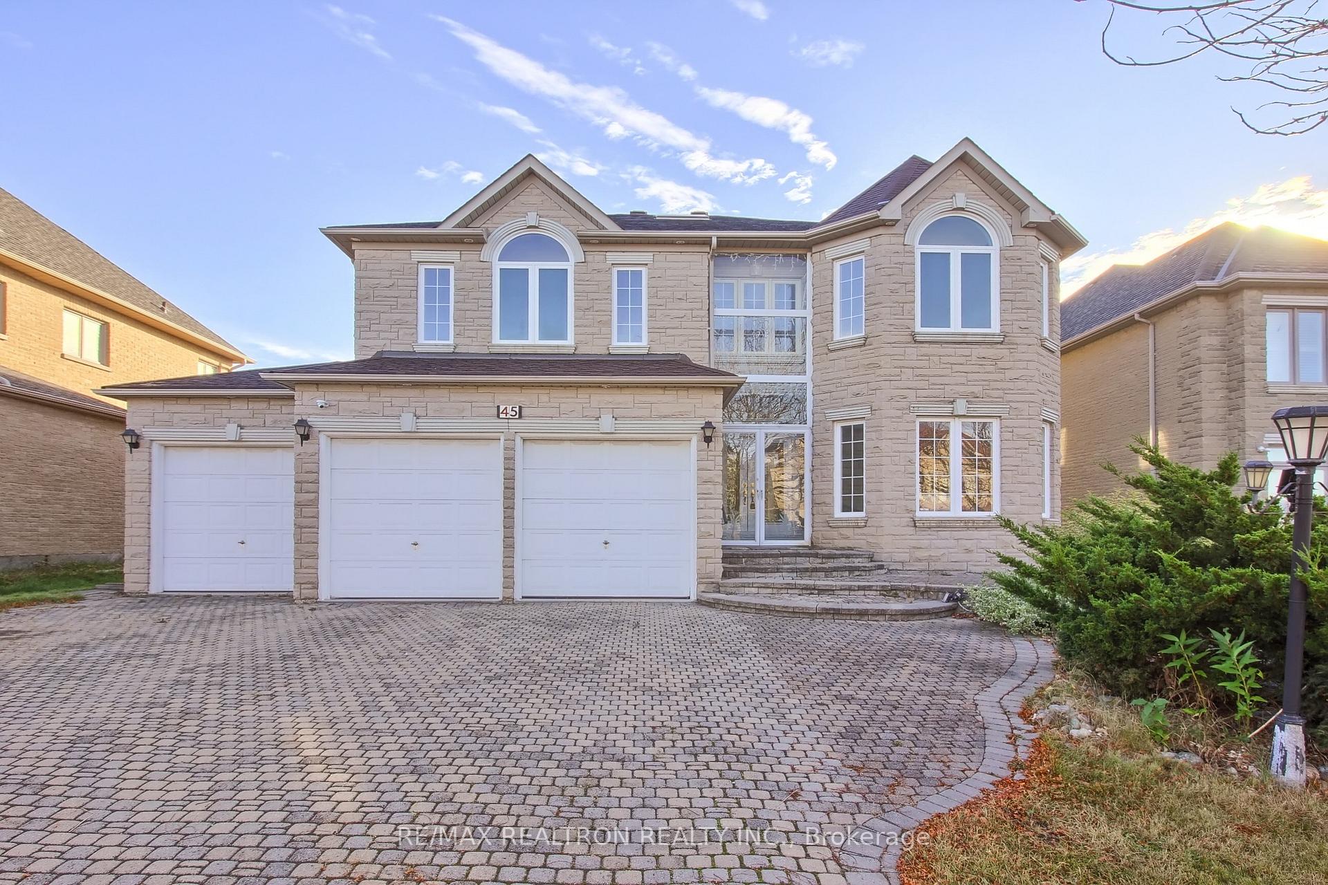 Front of 45 Frybrook Crescent