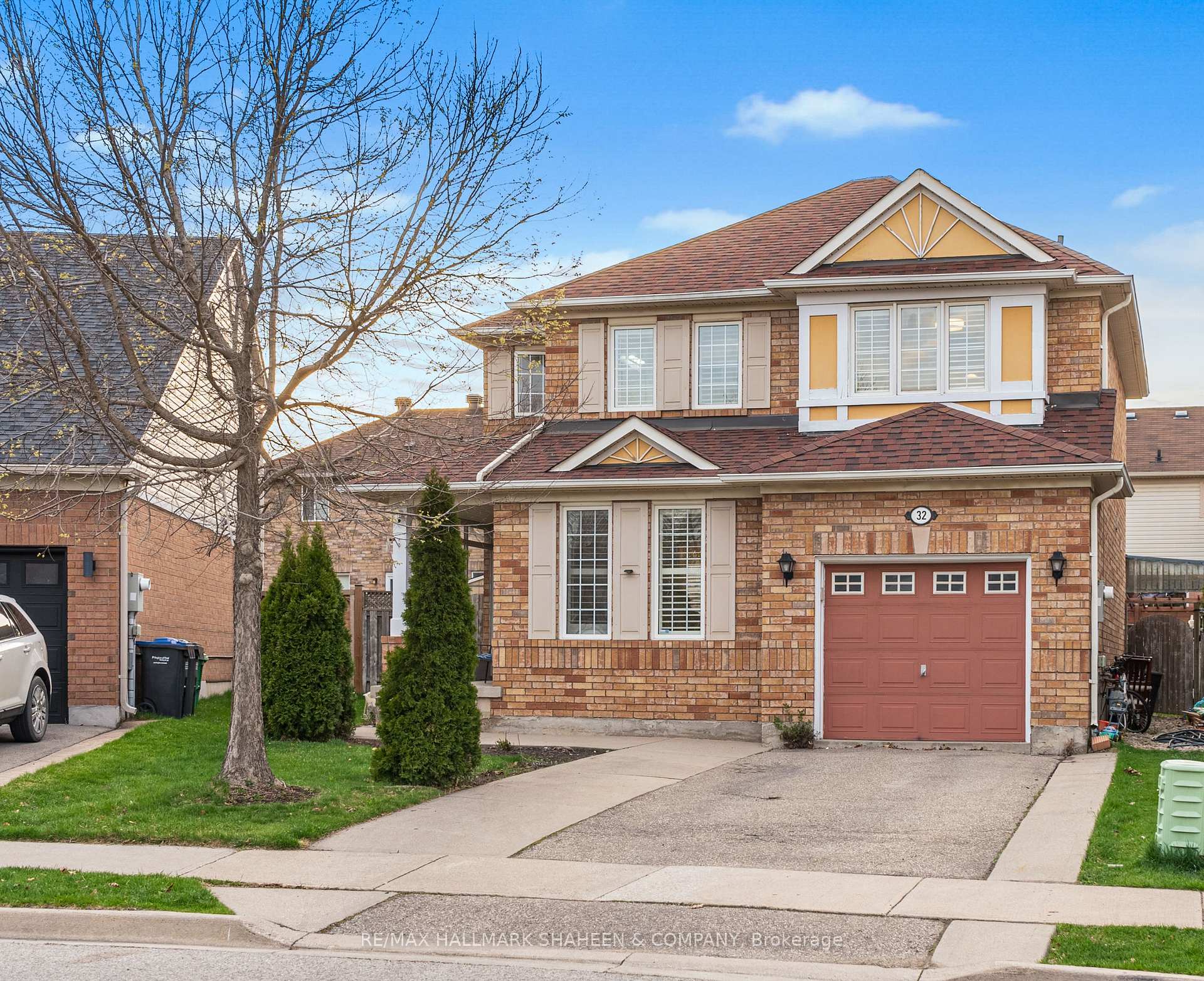 Photo 2 of 32 Rowland Street, Brampton, Fletcher's Meadow — HOMEH