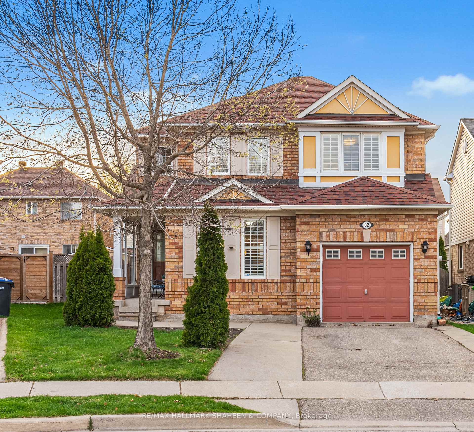 Photo 3 of 32 Rowland Street, Brampton, Fletcher's Meadow — HOMEH