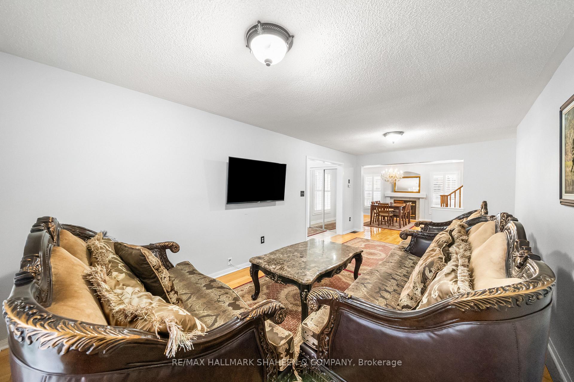 Photo 7 of 32 Rowland Street, Brampton, Fletcher's Meadow — HOMEH