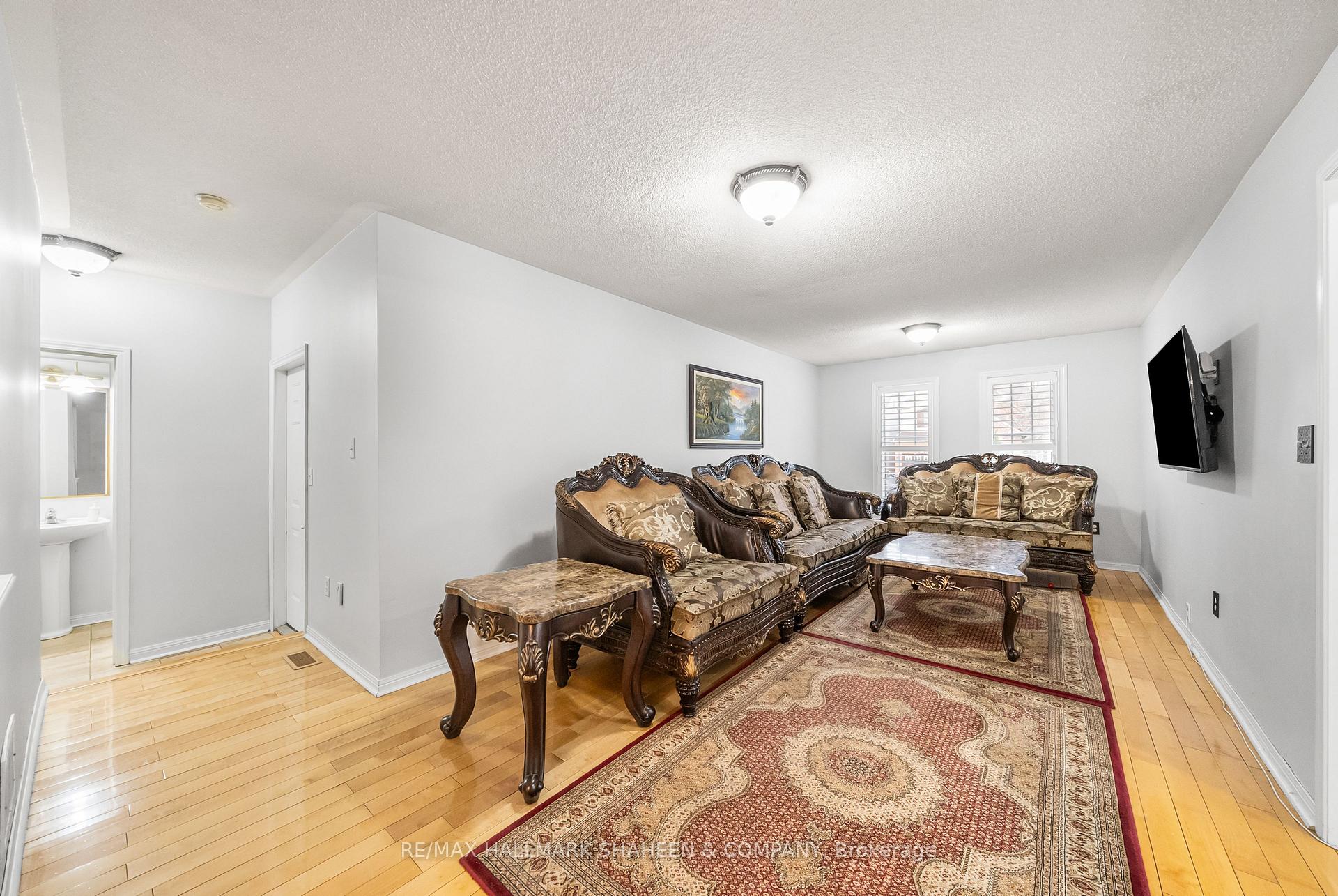 Photo 8 of 32 Rowland Street, Brampton, Fletcher's Meadow — HOMEH