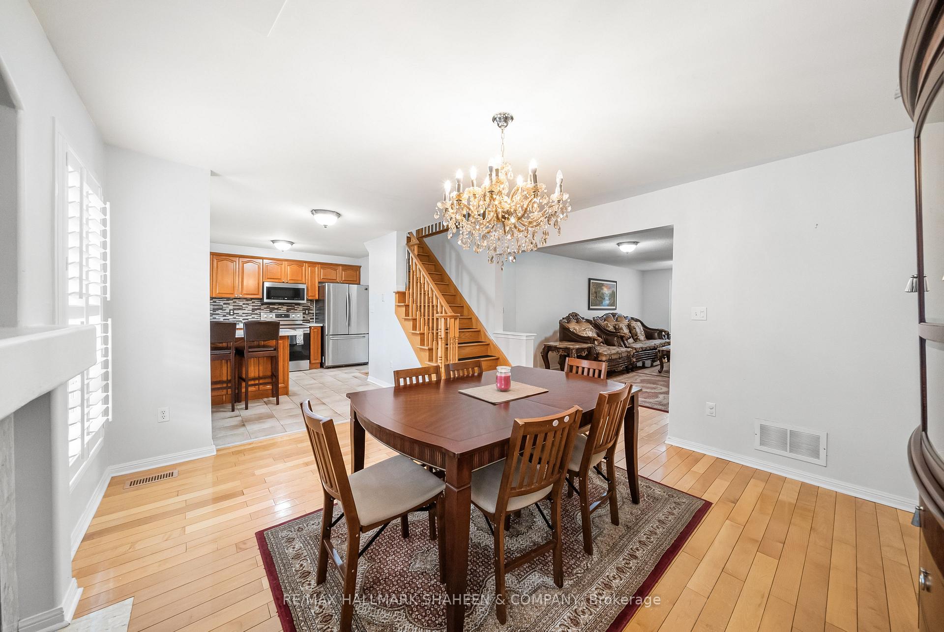 Photo 10 of 32 Rowland Street, Brampton, Fletcher's Meadow — HOMEH
