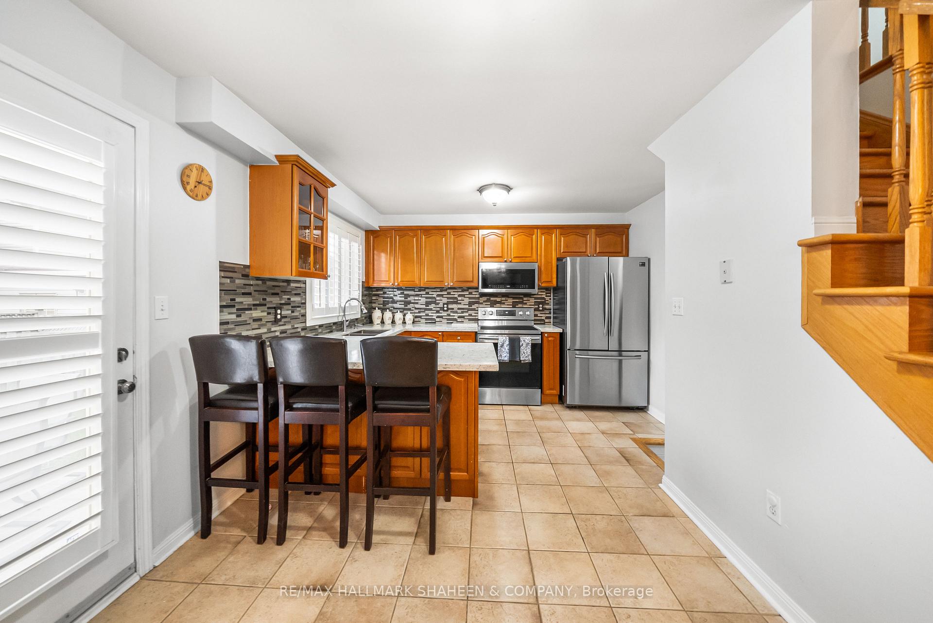 Photo 14 of 32 Rowland Street, Brampton, Fletcher's Meadow — HOMEH