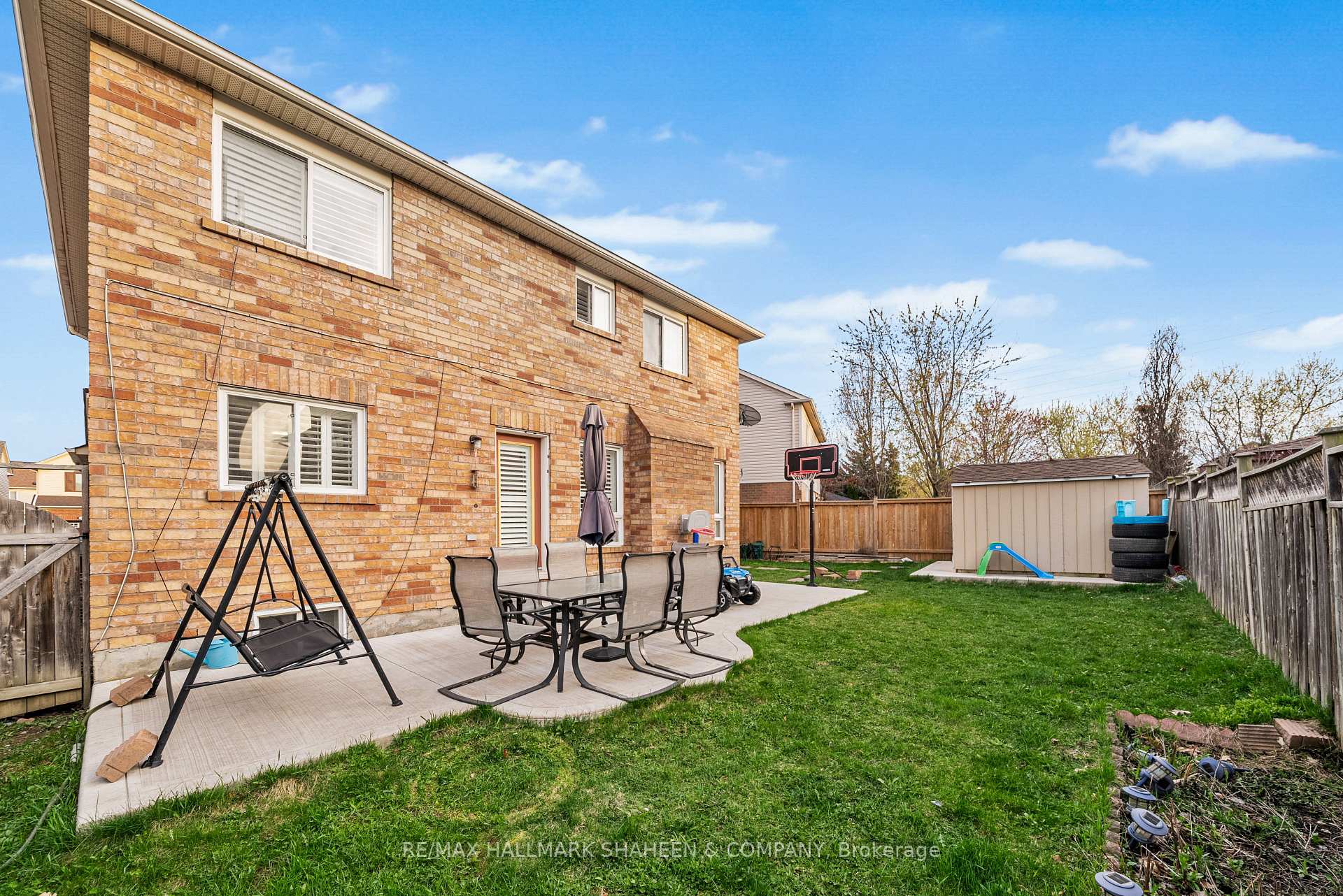 Photo 41 of 32 Rowland Street, Brampton, Fletcher's Meadow — HOMEH