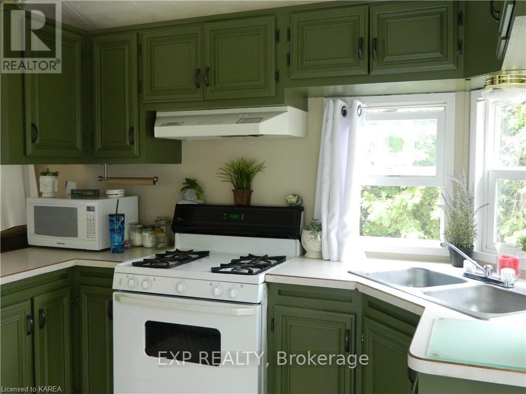 Photo 5 of 11579 Highway 509, Frontenac, Frontenac North — HOMEH
