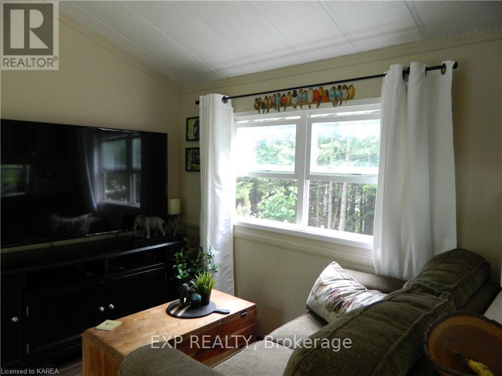 Photo 11 of 11579 Highway 509, Frontenac, Frontenac North — HOMEH