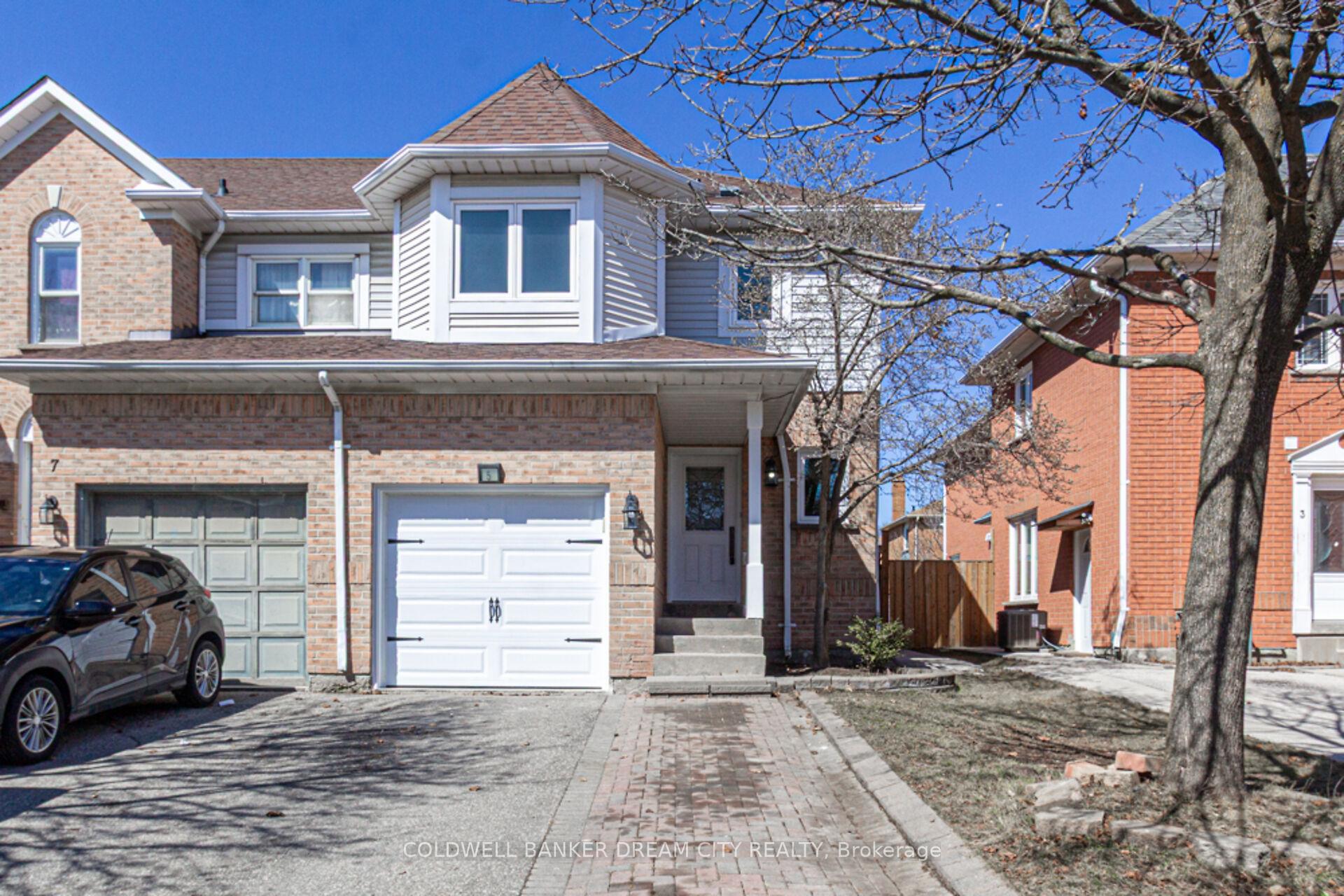 Photo 1 of 5 Asterwind Crescent, Brampton, Sandringham-Wellington — HOMEH