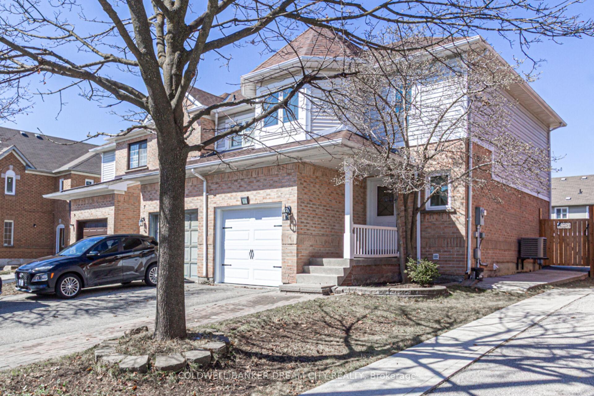 Photo 2 of 5 Asterwind Crescent, Brampton, Sandringham-Wellington — HOMEH