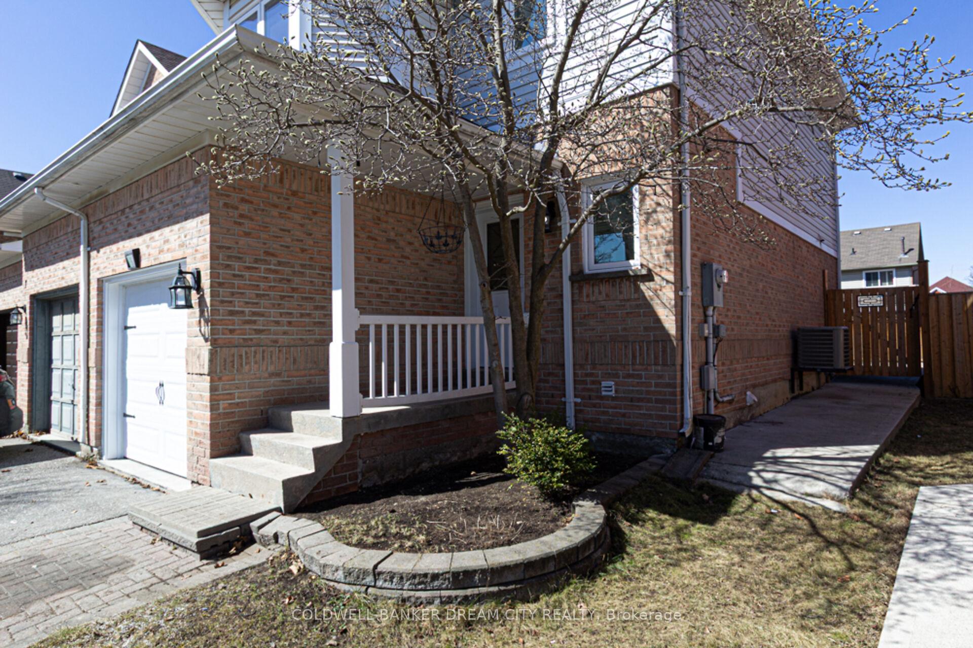 Photo 3 of 5 Asterwind Crescent, Brampton, Sandringham-Wellington — HOMEH