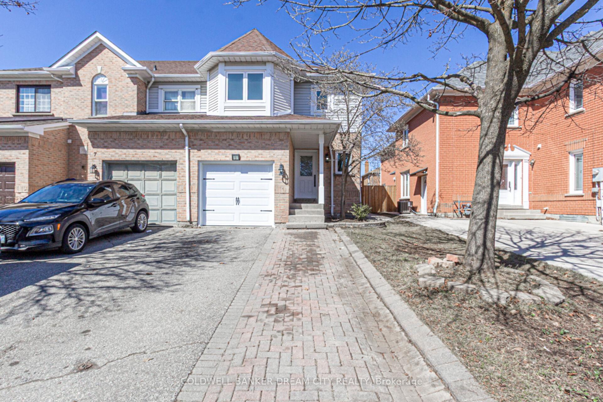 Photo 4 of 5 Asterwind Crescent, Brampton, Sandringham-Wellington — HOMEH