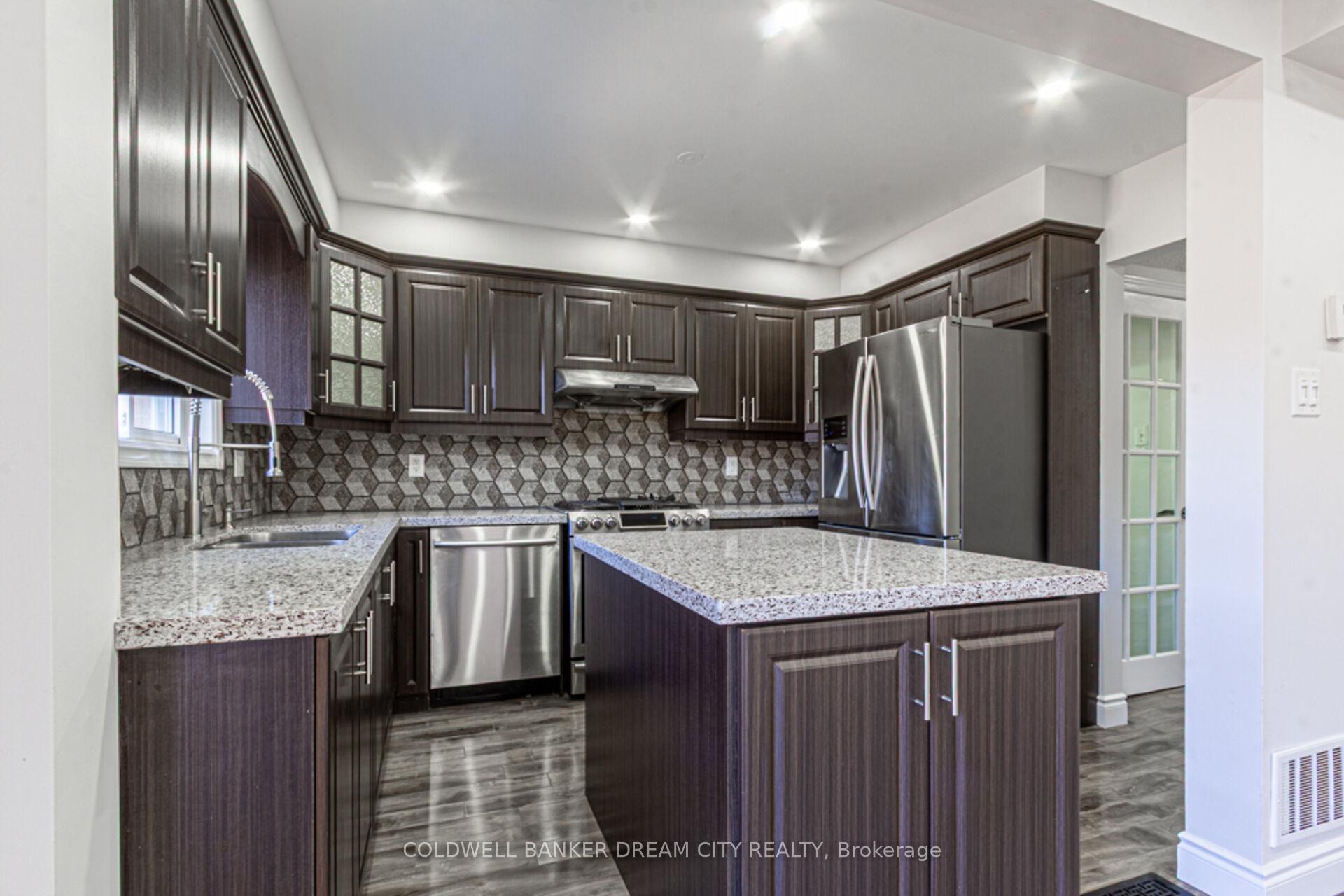 Photo 9 of 5 Asterwind Crescent, Brampton, Sandringham-Wellington — HOMEH