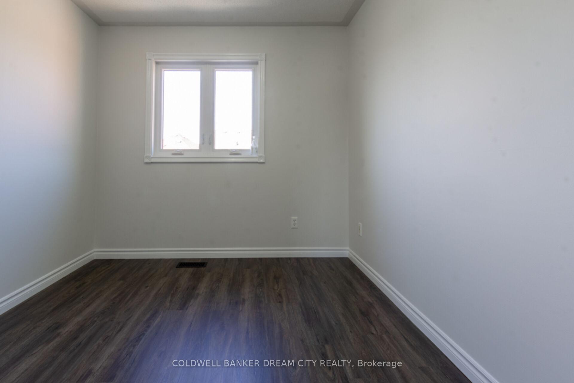 Photo 28 of 5 Asterwind Crescent, Brampton, Sandringham-Wellington — HOMEH